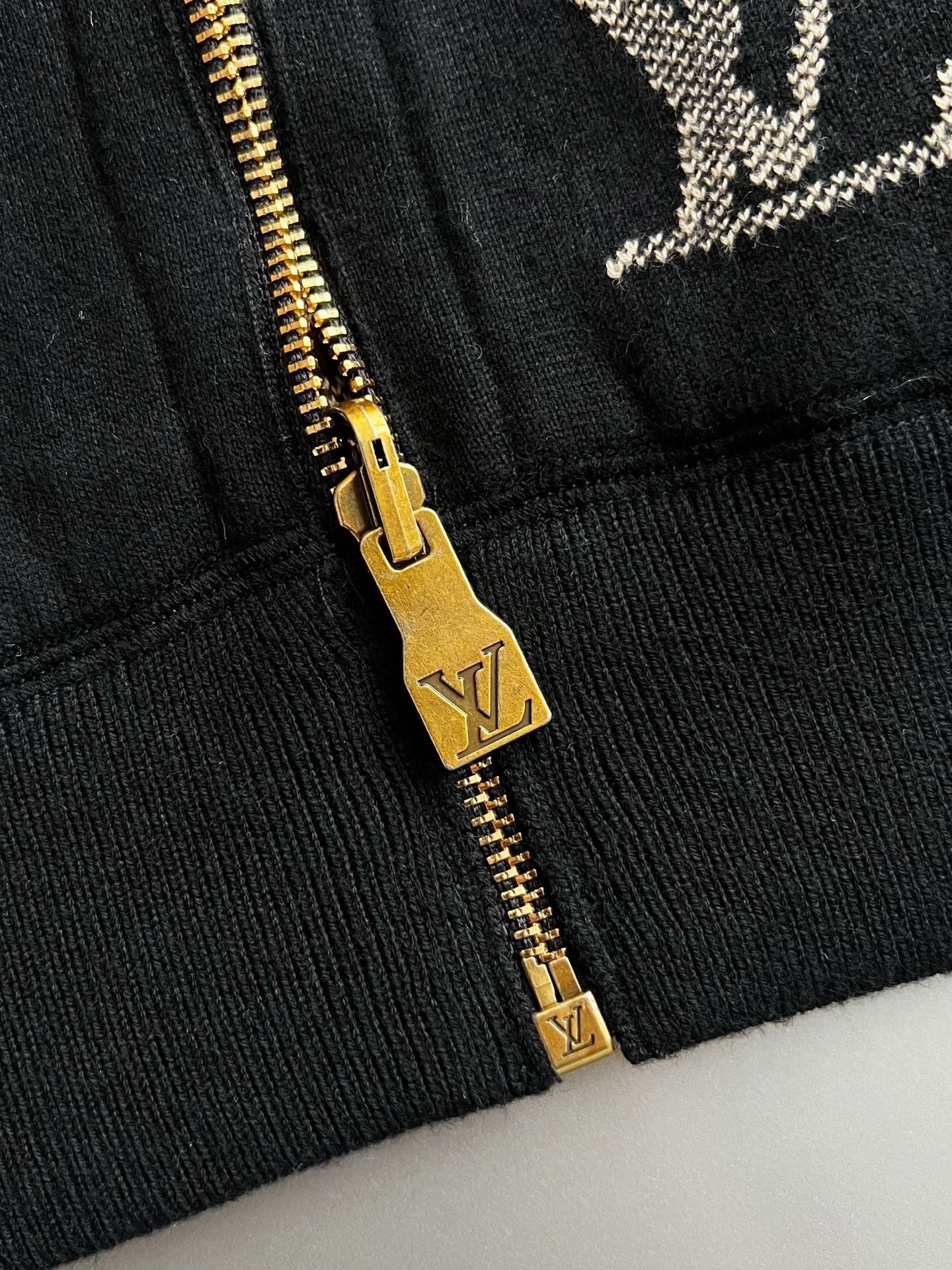 루이비통 모노그램 더블 페이스 집업 후디