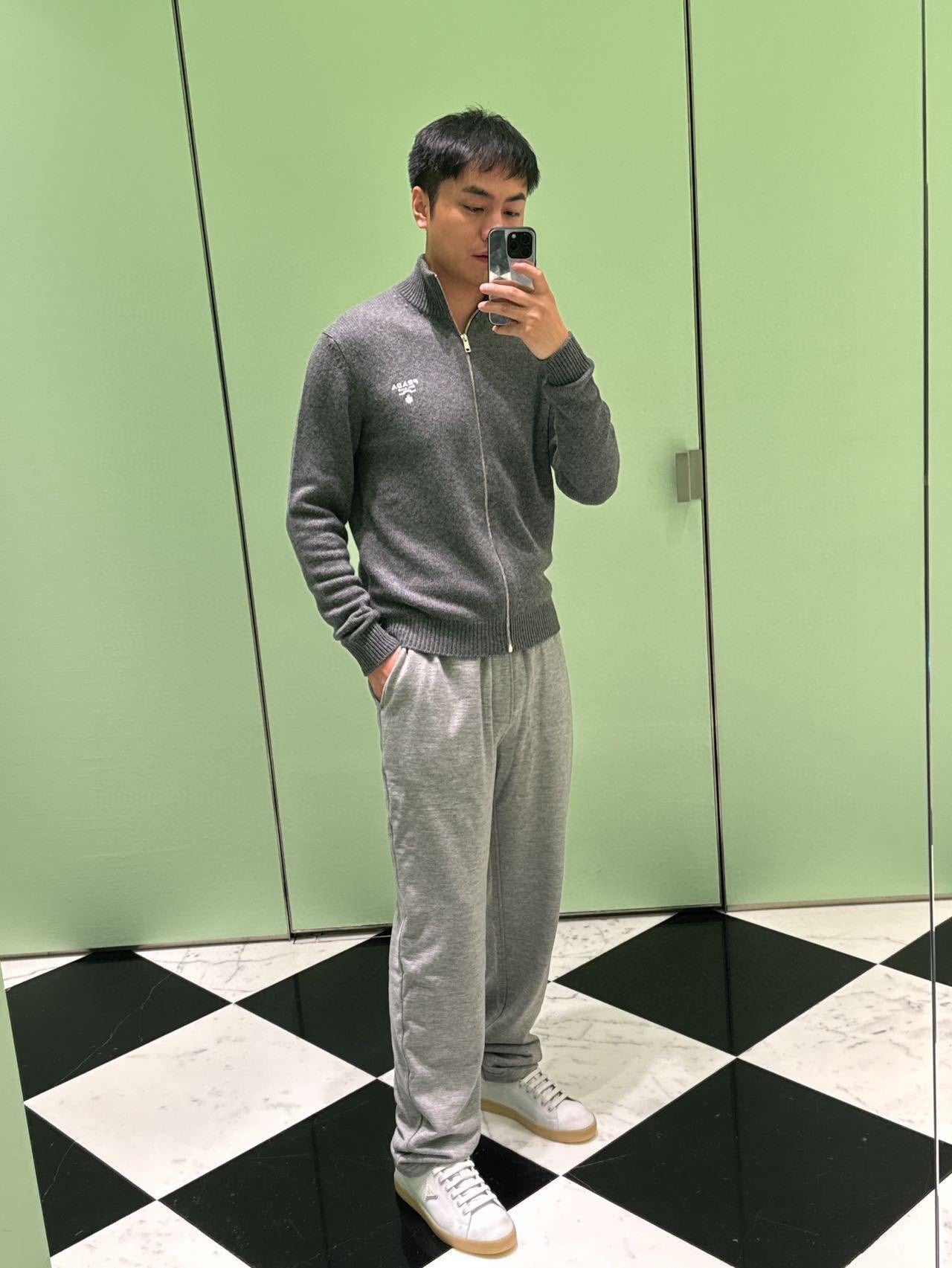 프라다 긴팔 니트 집업