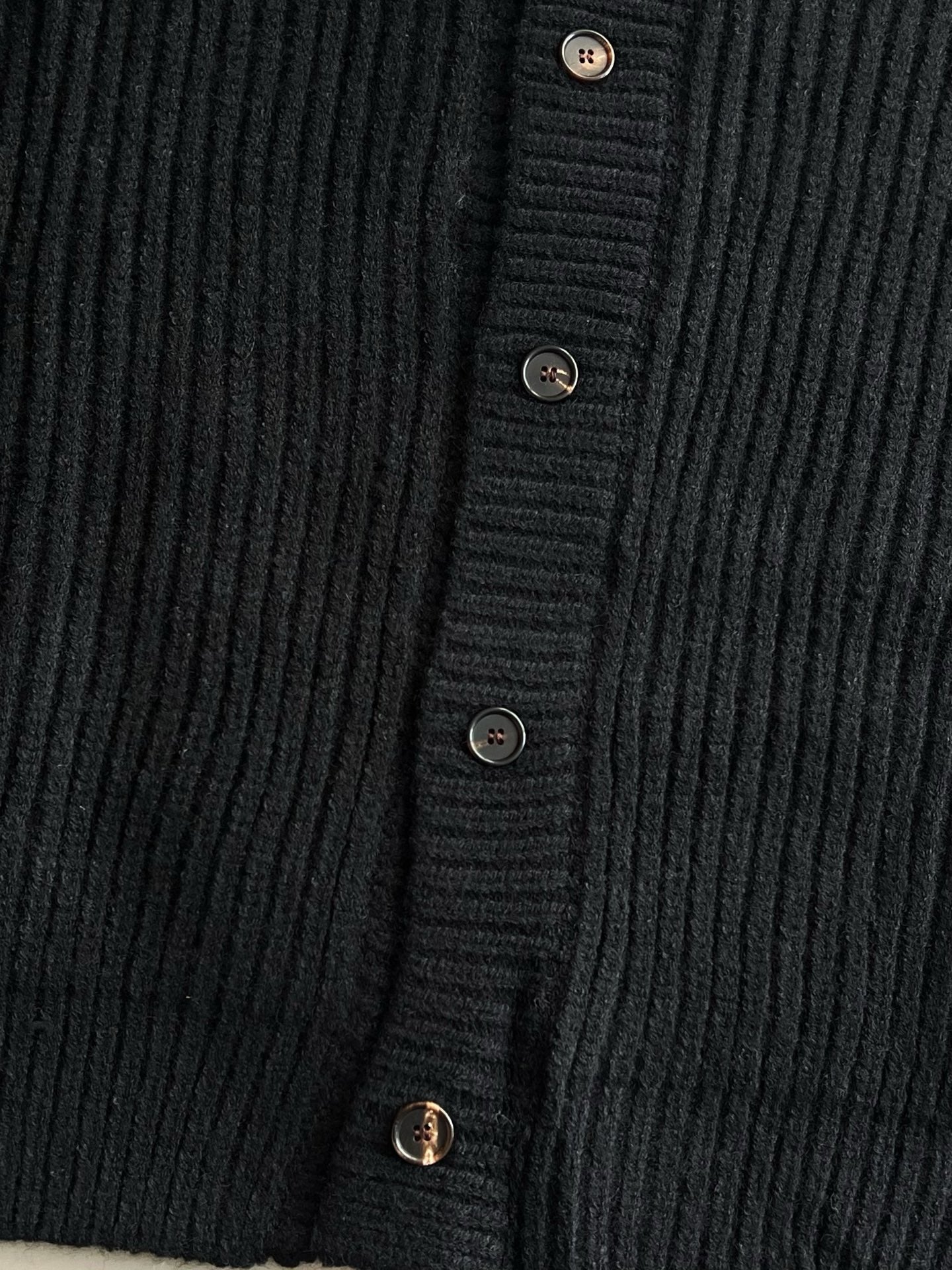 프라다 니트 가디건