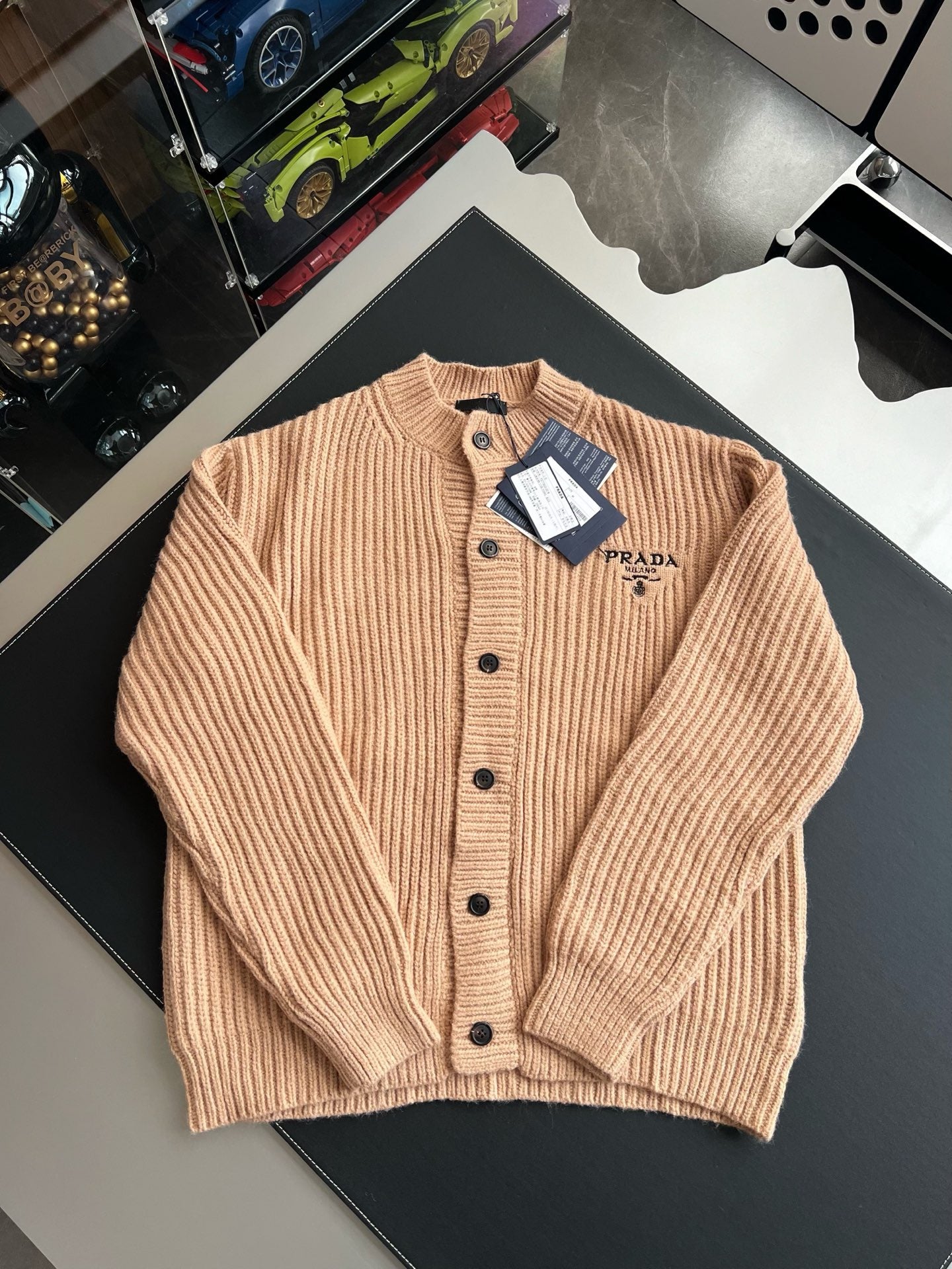 프라다 니트 가디건