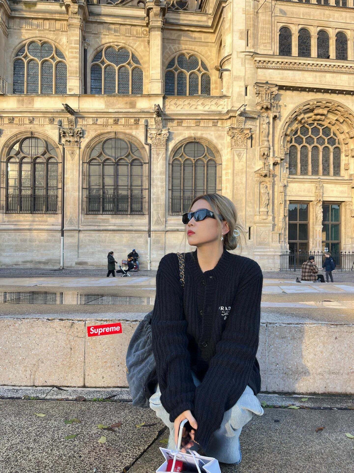 프라다 니트 가디건