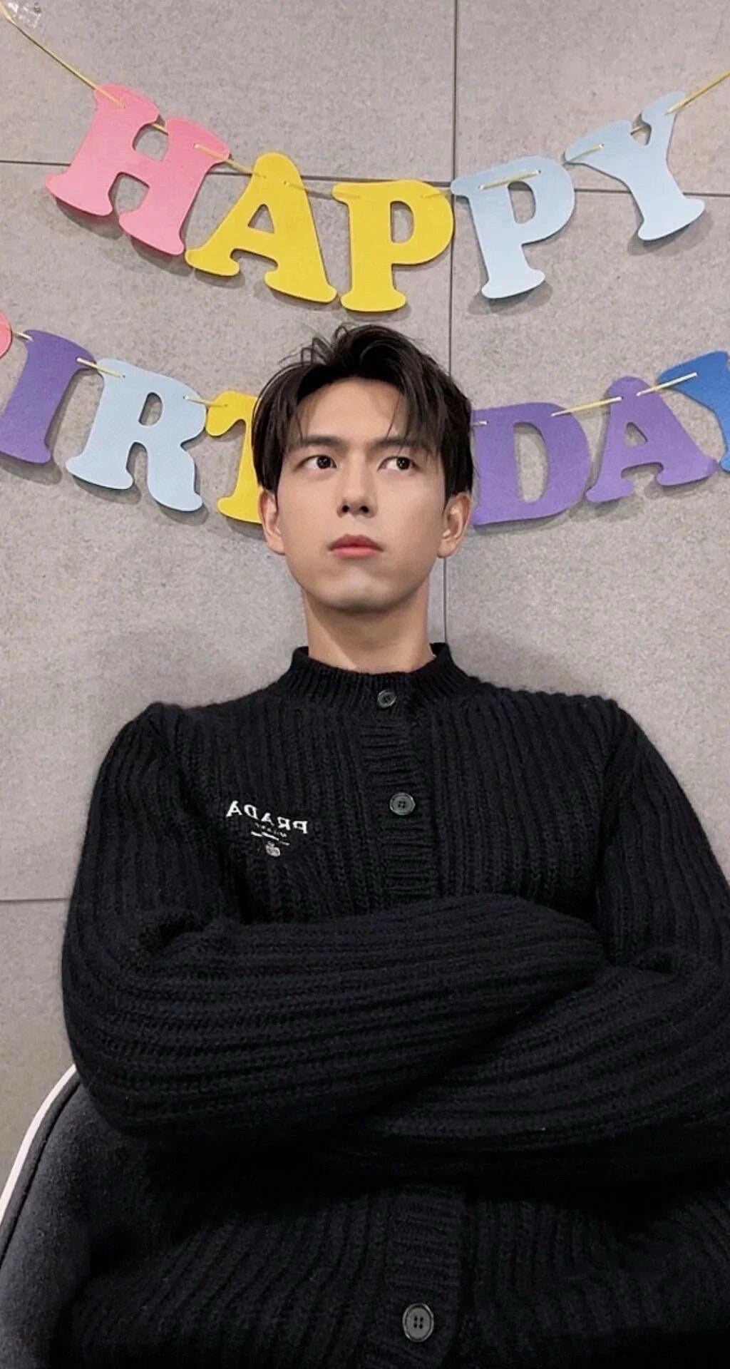 프라다 니트 가디건