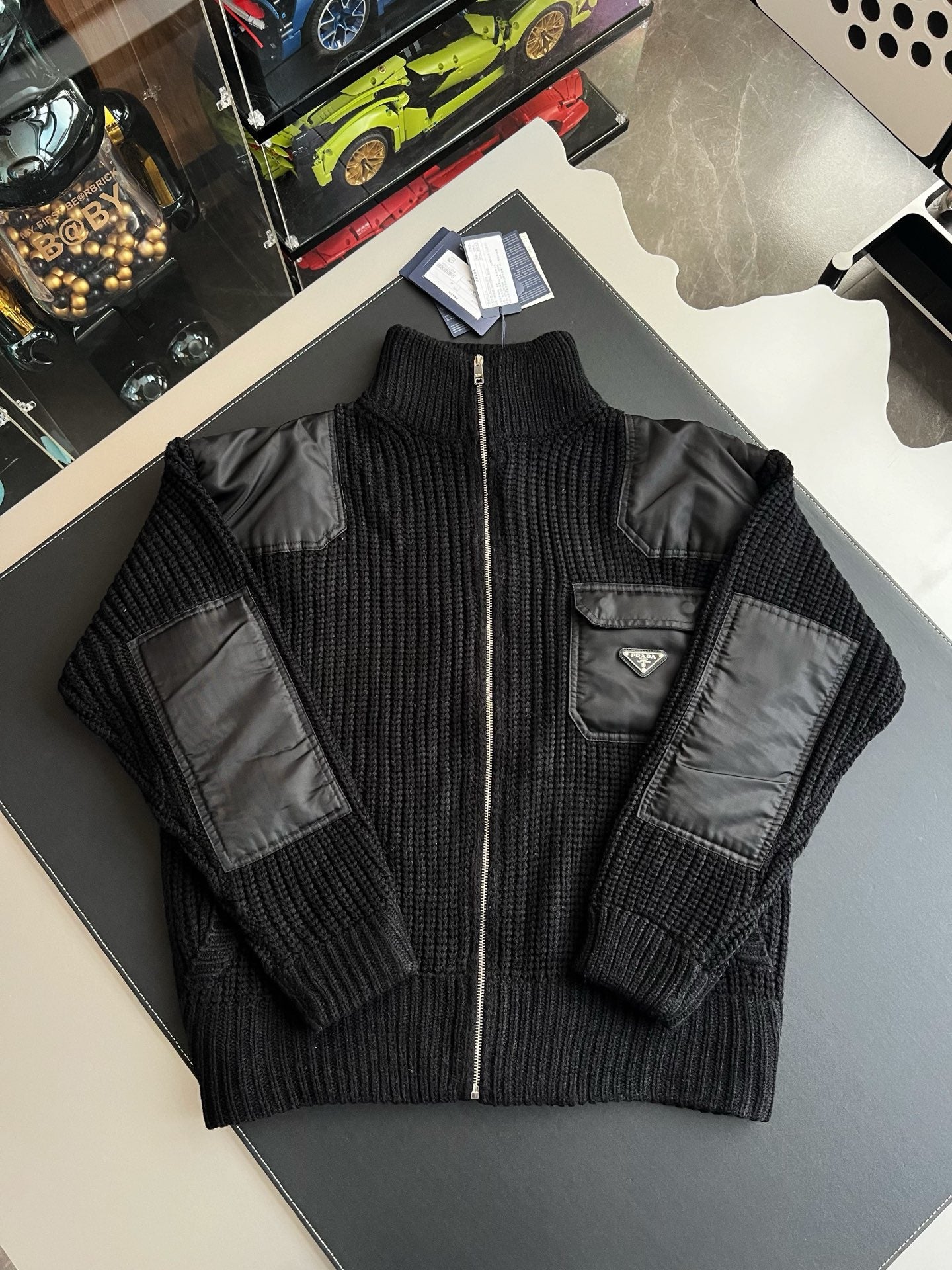 프라다 하이 넥 가디건