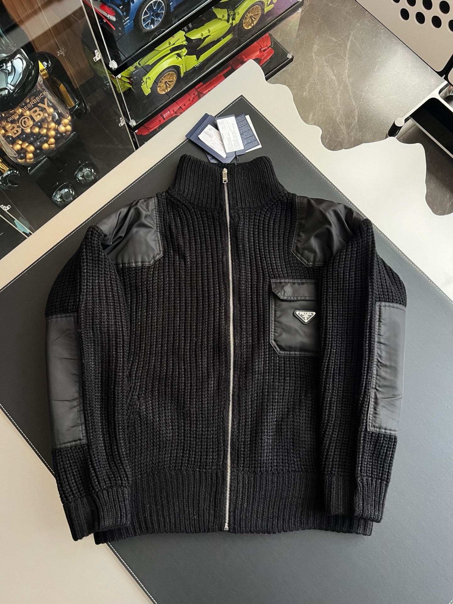 프라다 하이 넥 가디건