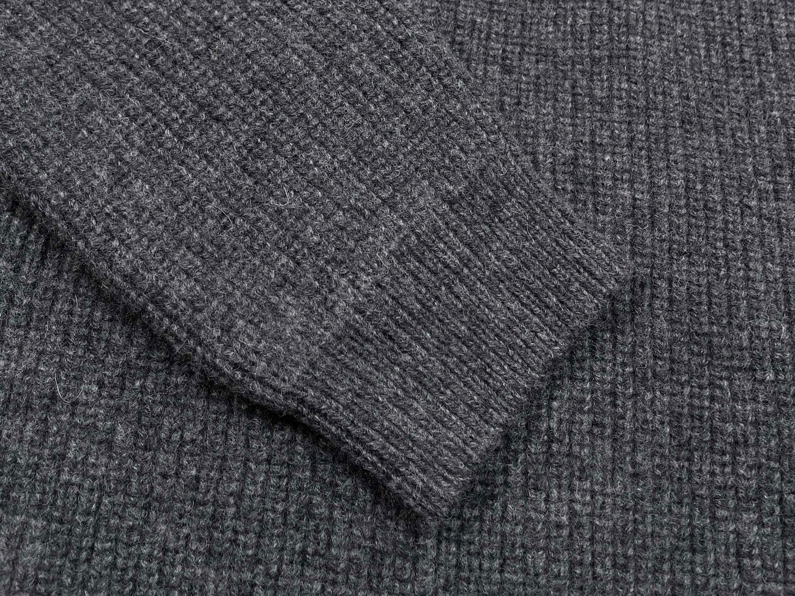 구찌 울 캐시미어 블렌드 리브 니트 스웨터