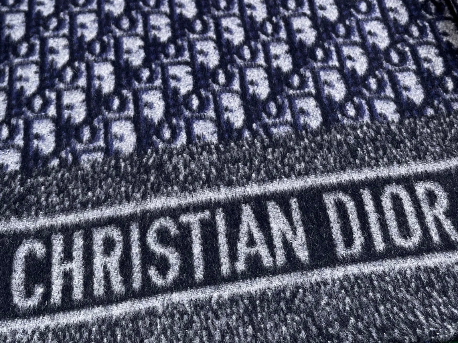 디올 지퍼 후드 네이비 블루 양면 버진 울 실크 피코트