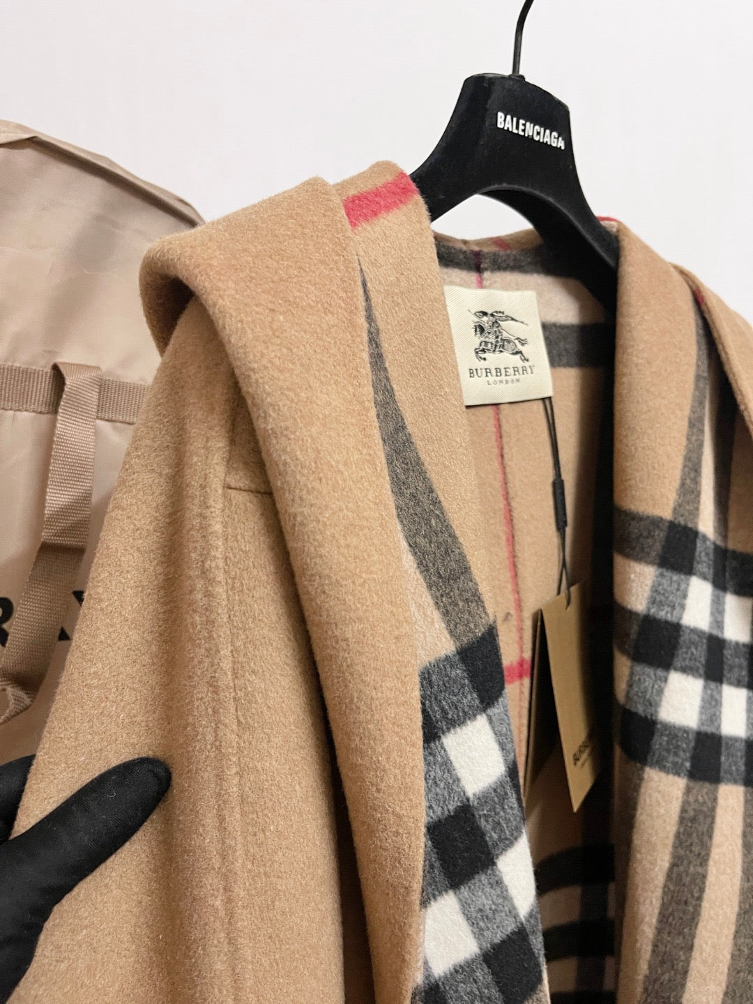 버버리 울 후드 랩 코트 아카이브 베이지