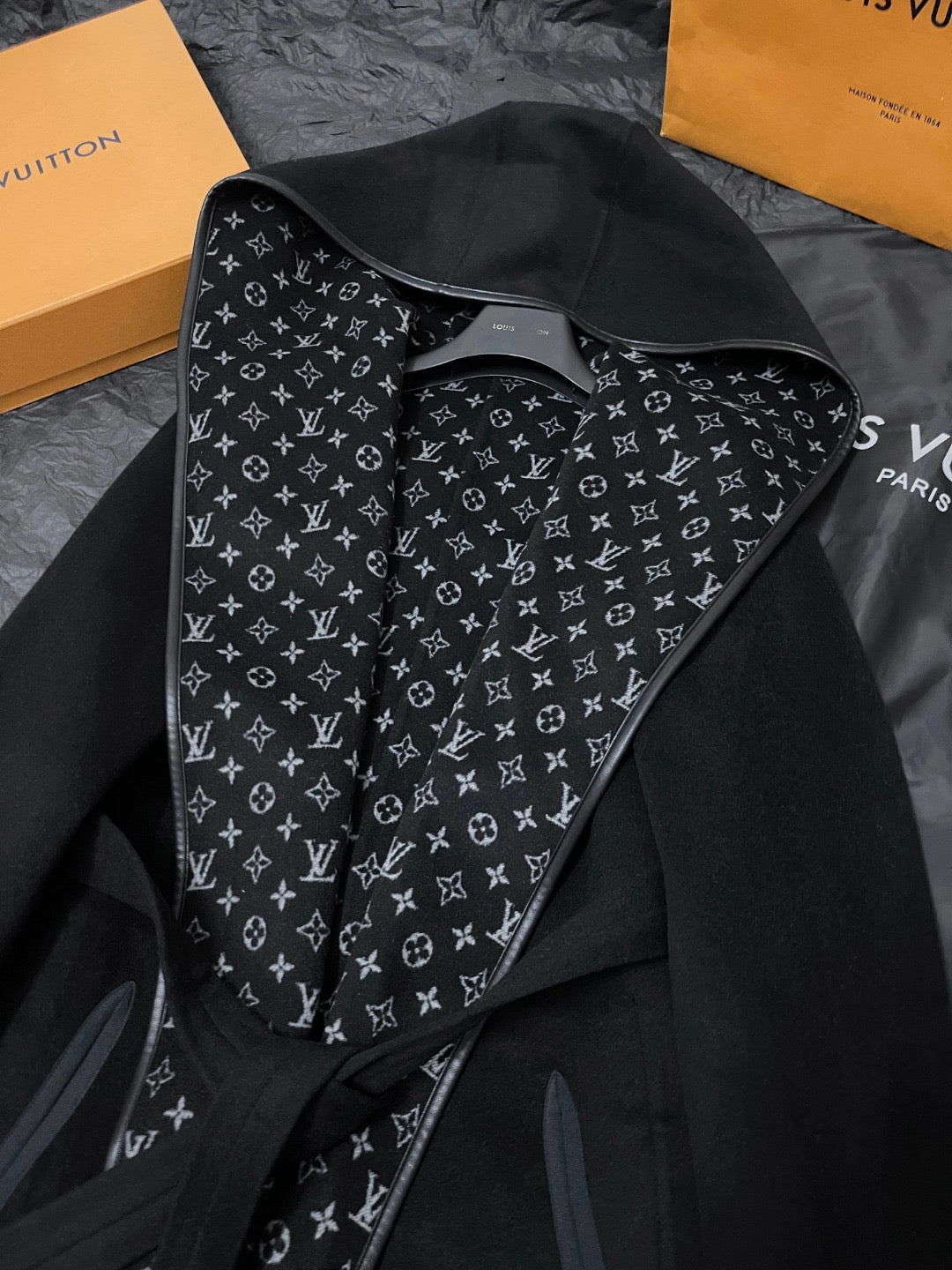 루이비통 후디드 모노그램 코트