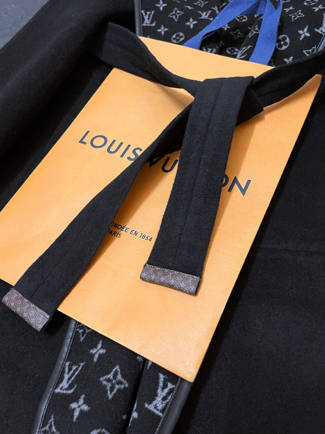 루이비통 후디드 모노그램 코트