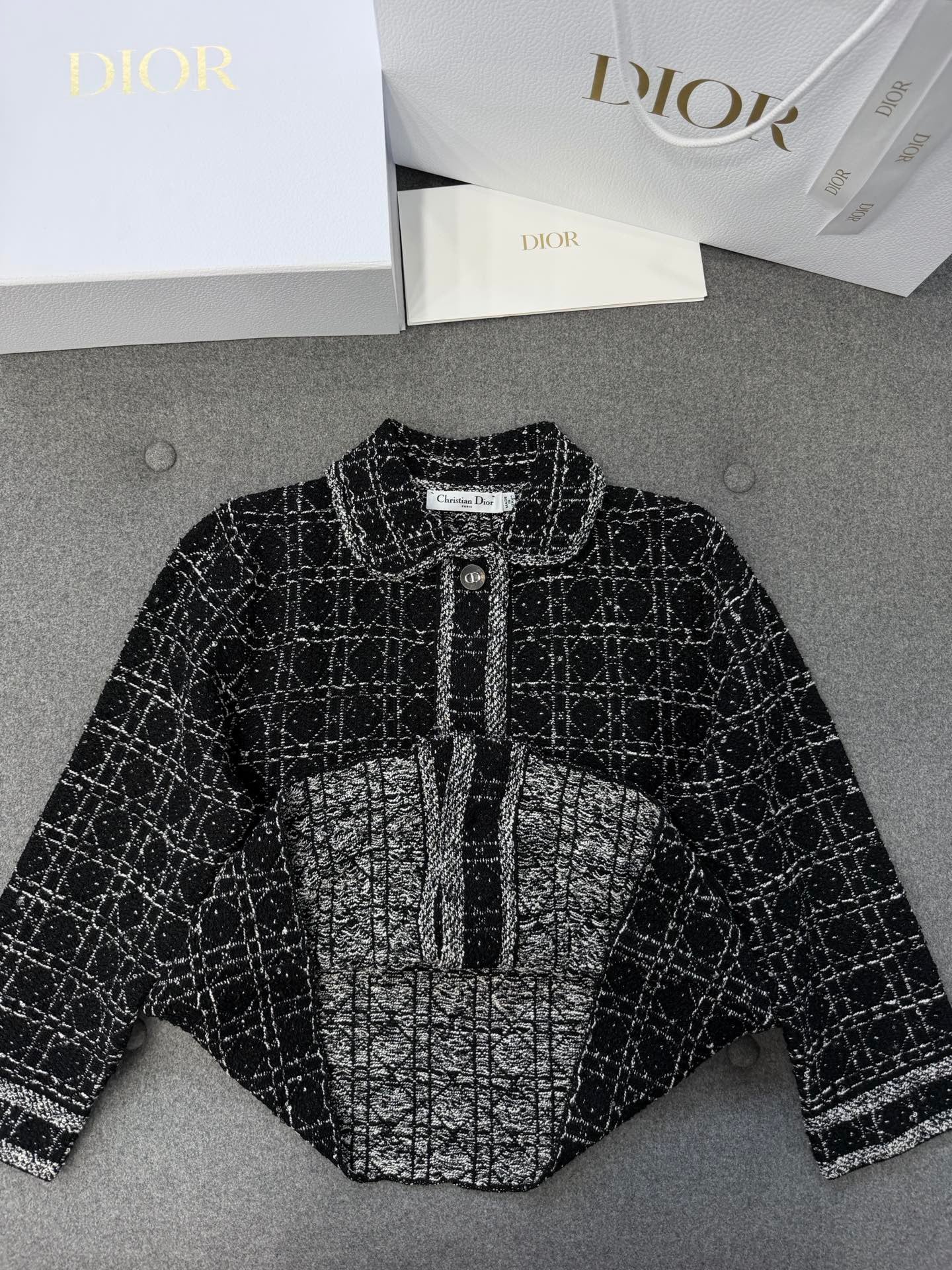 디올 매크로 까나쥬 재킷 블랙 앤 화이트 테크니컬 코튼 트위드