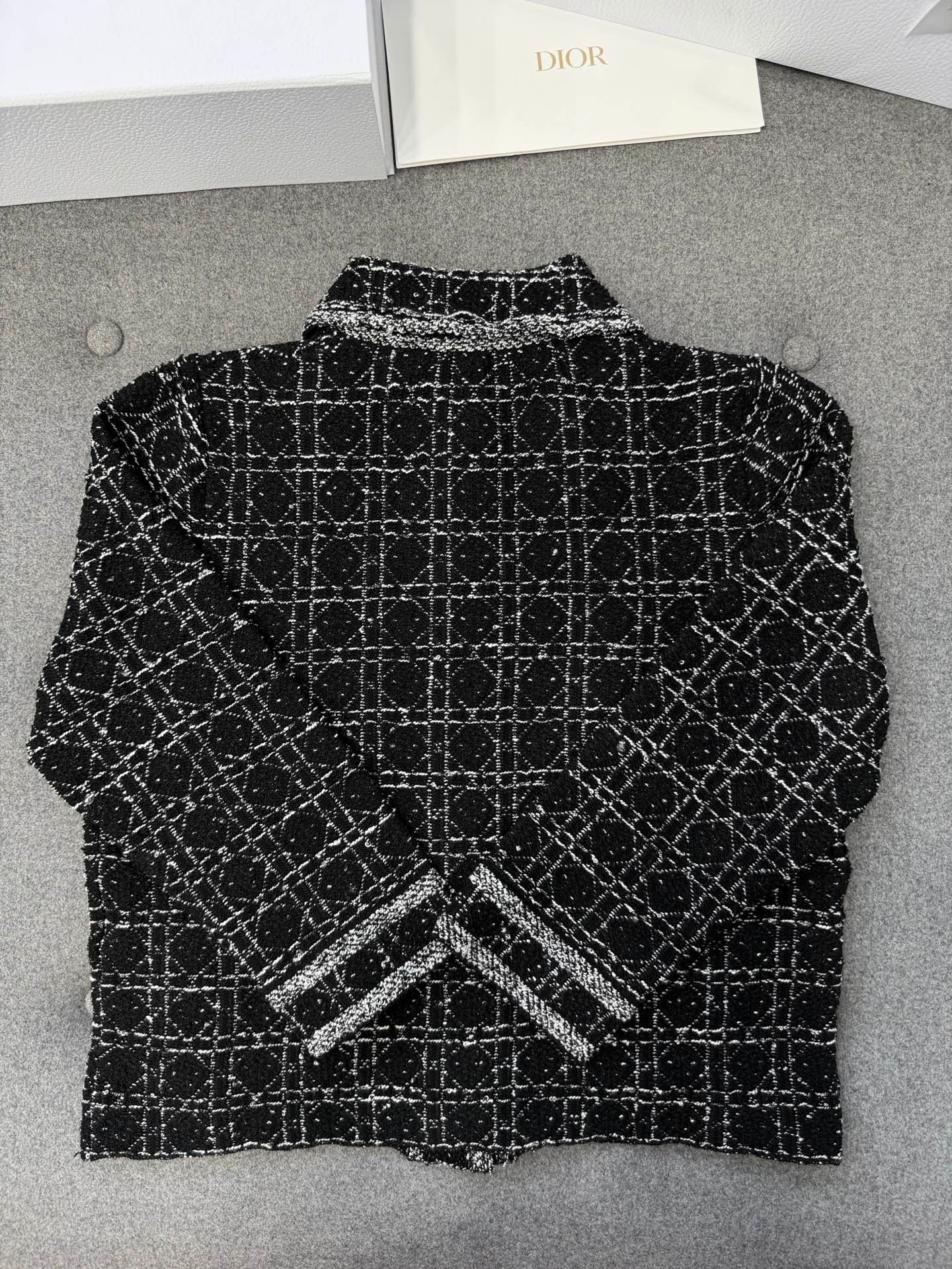 디올 매크로 까나쥬 재킷 블랙 앤 화이트 테크니컬 코튼 트위드