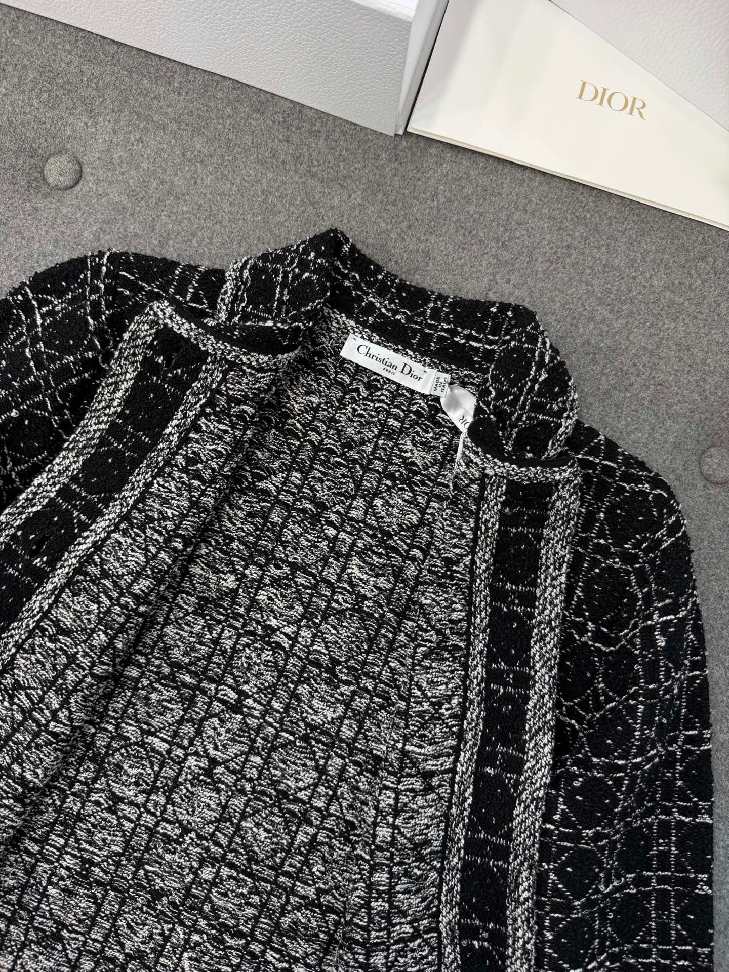 디올 매크로 까나쥬 재킷 블랙 앤 화이트 테크니컬 코튼 트위드