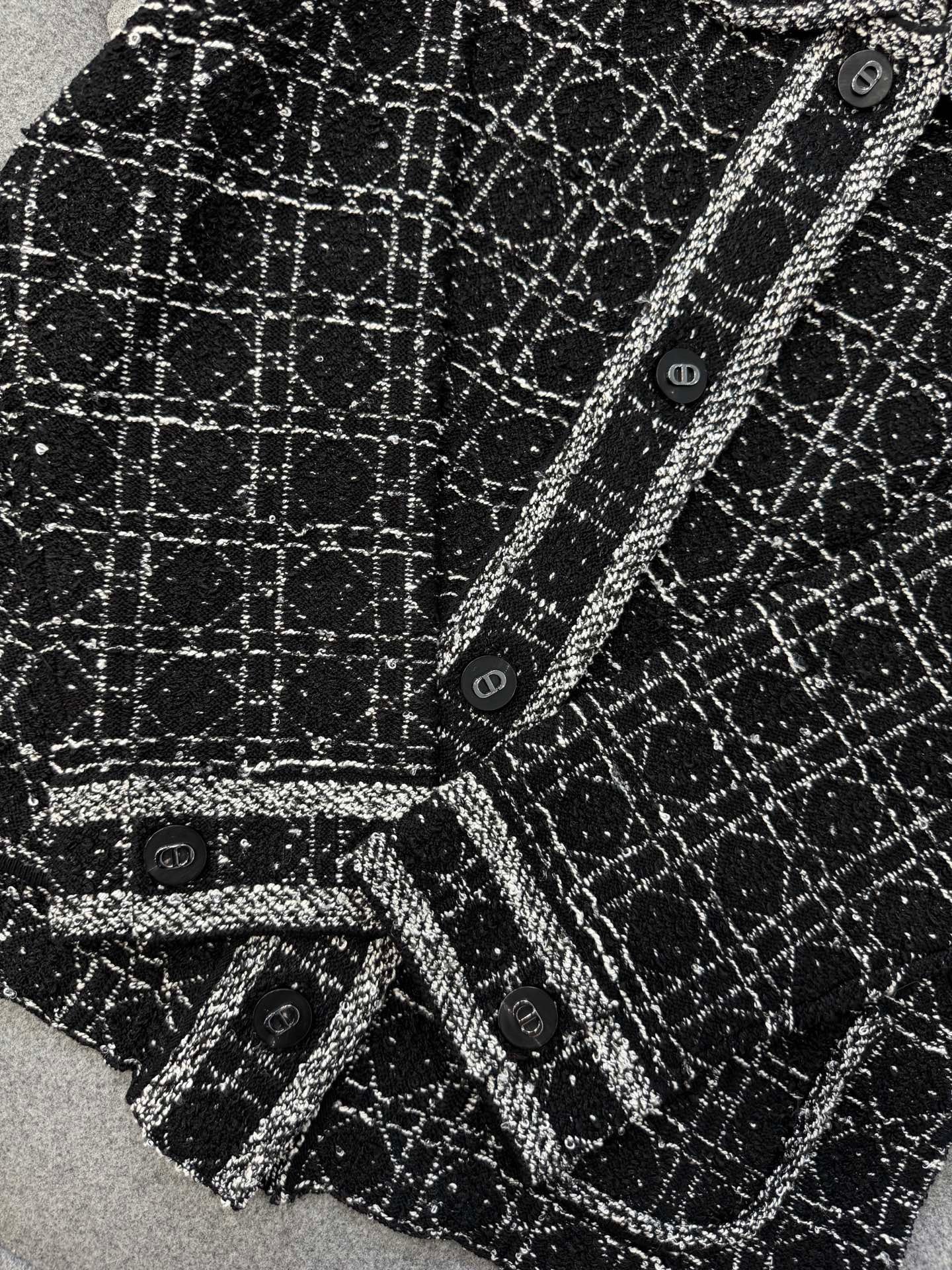 디올 매크로 까나쥬 재킷 블랙 앤 화이트 테크니컬 코튼 트위드