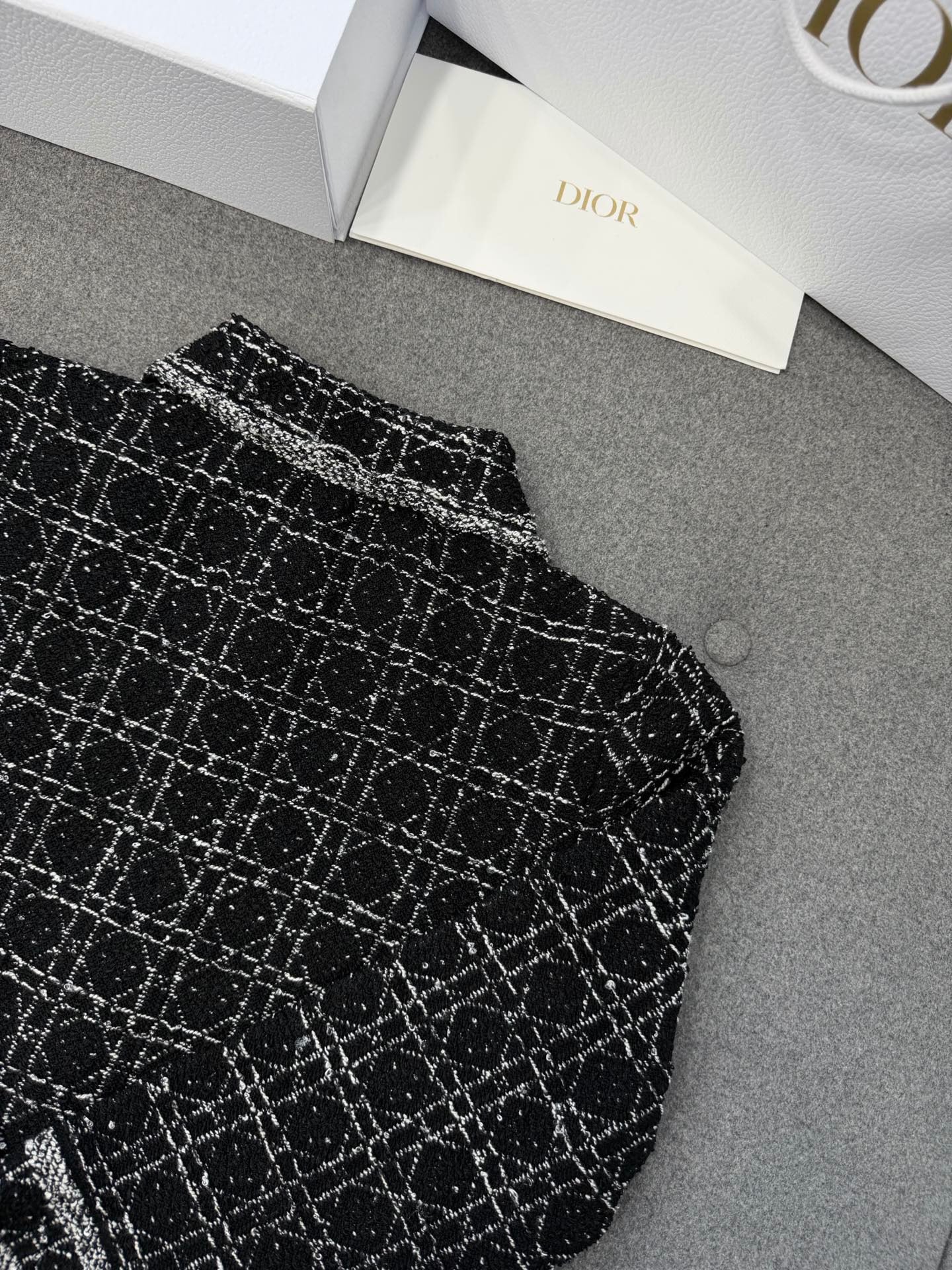 디올 매크로 까나쥬 재킷 블랙 앤 화이트 테크니컬 코튼 트위드