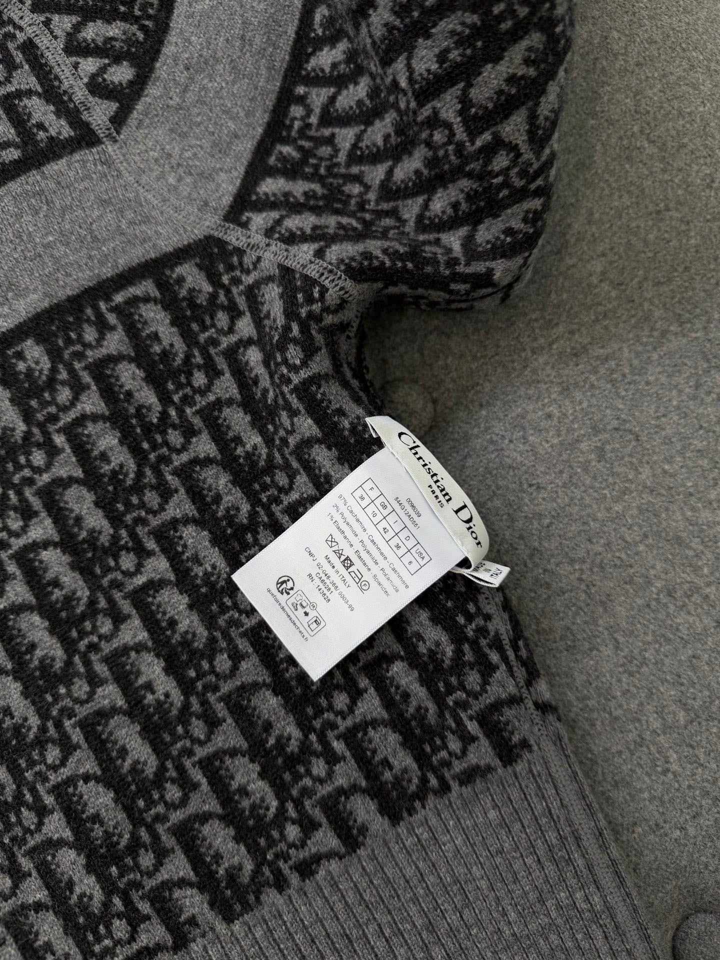 디올 오블리크 캐시미어 리버시블 가디건