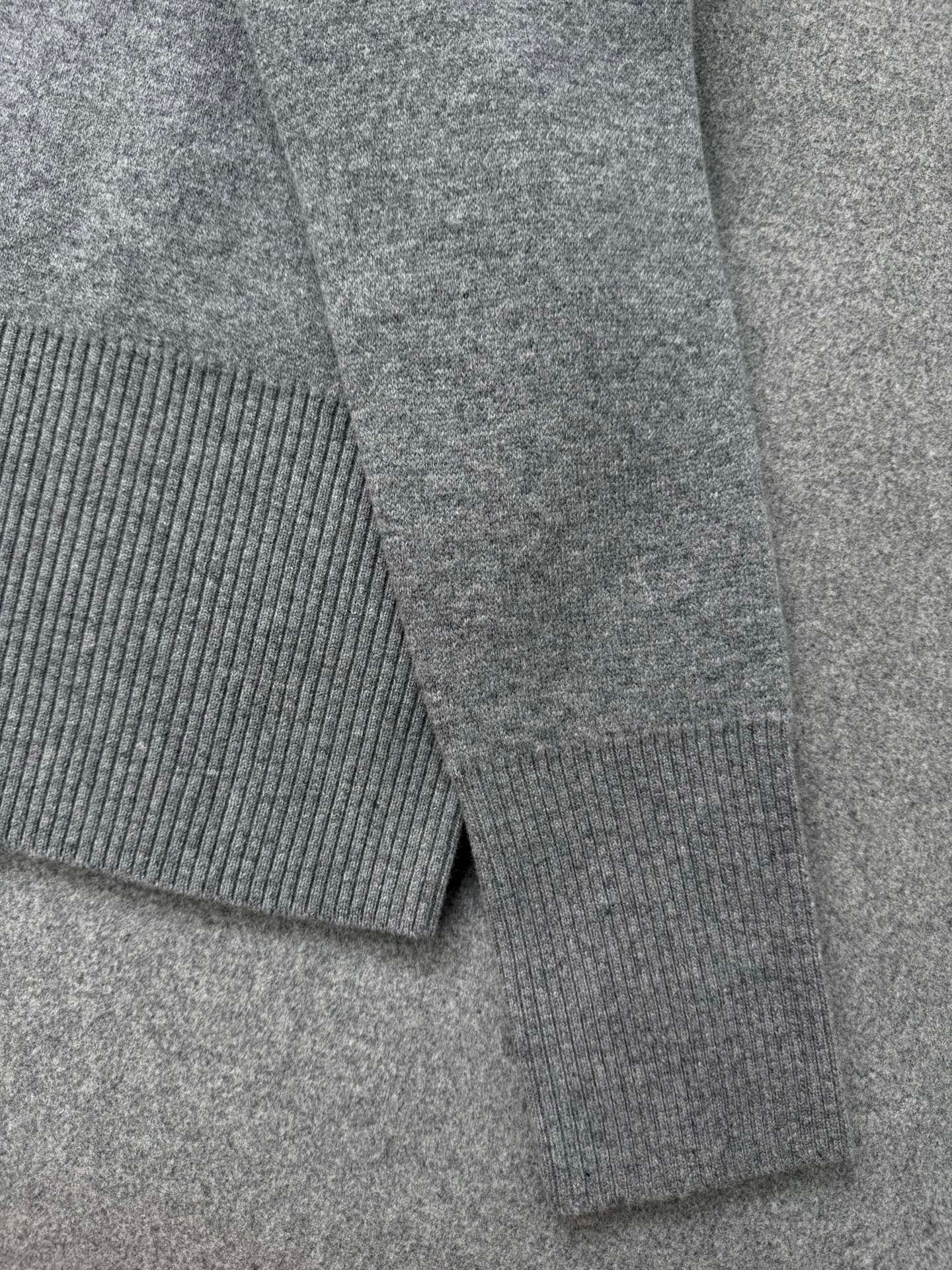 디올 오블리크 캐시미어 리버시블 가디건