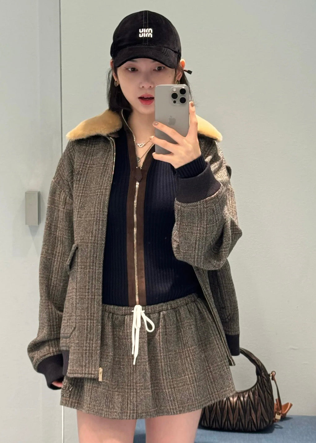 미우미우 캐시미어 가죽 지퍼 가디건