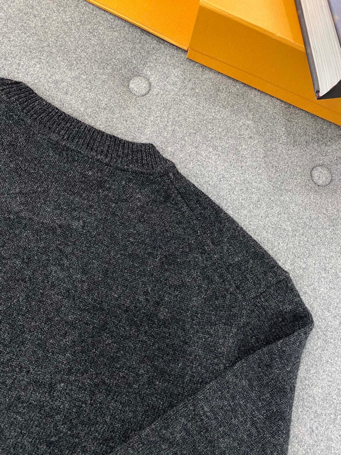 루이비통 캐시미어 풀오버