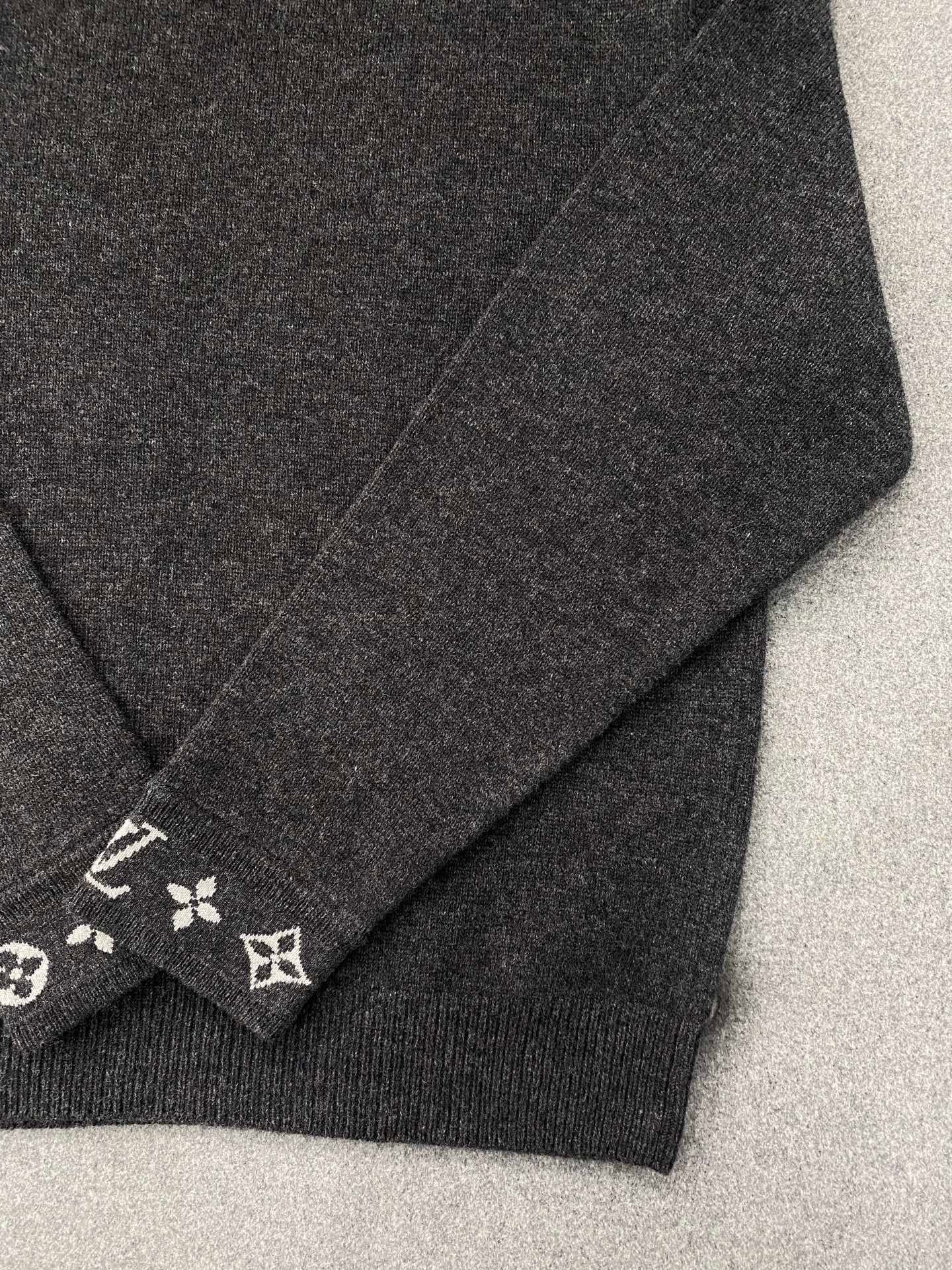 루이비통 캐시미어 풀오버