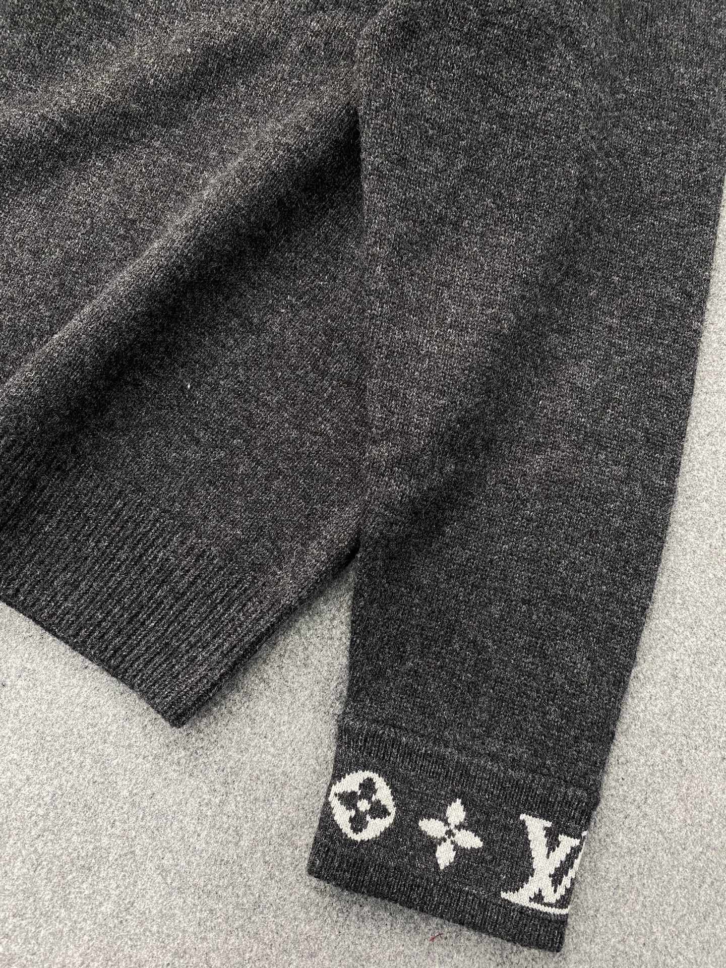 루이비통 캐시미어 풀오버