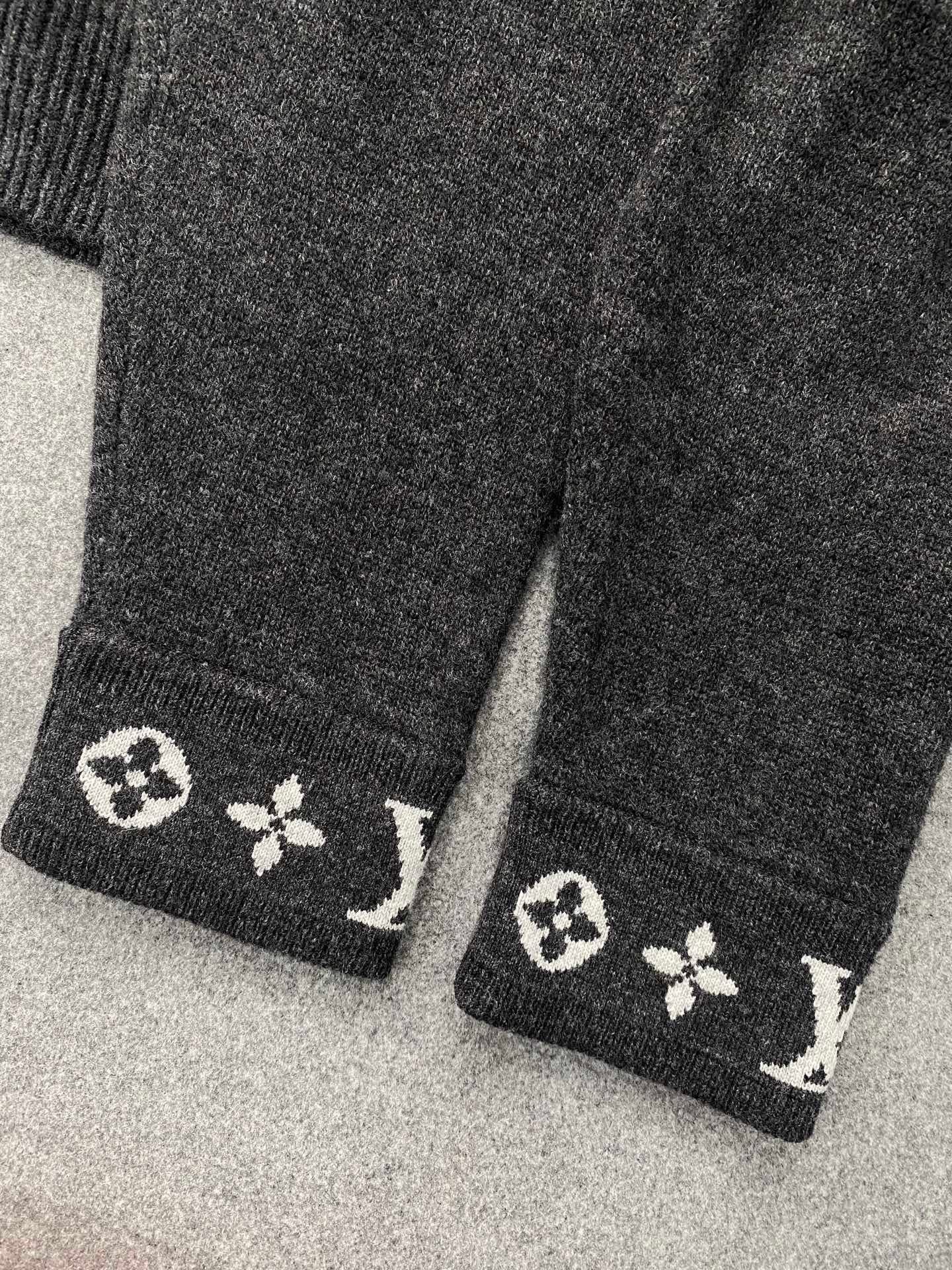 루이비통 캐시미어 풀오버