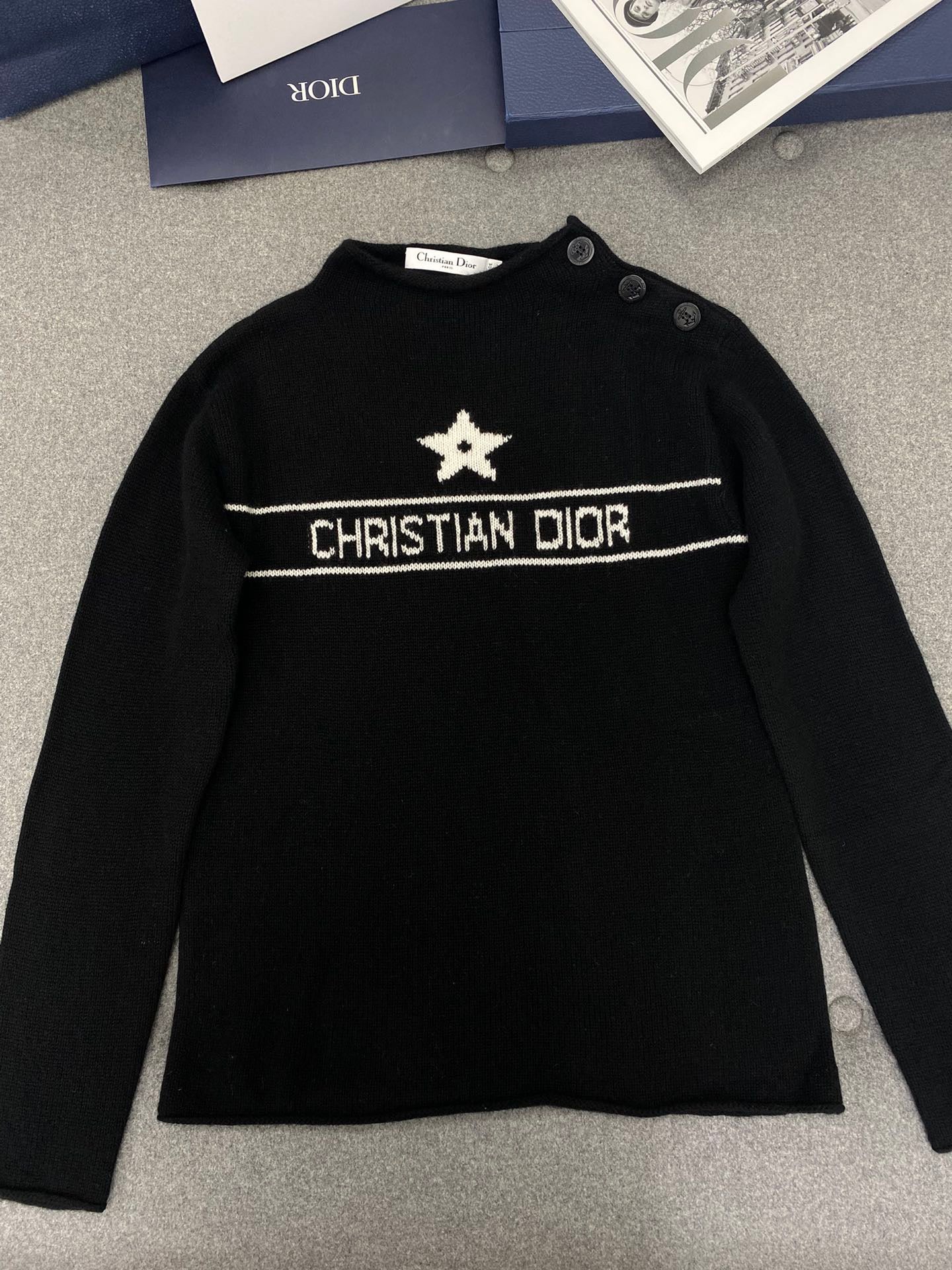 디올 블랙 캐시미어 니트 스웨터