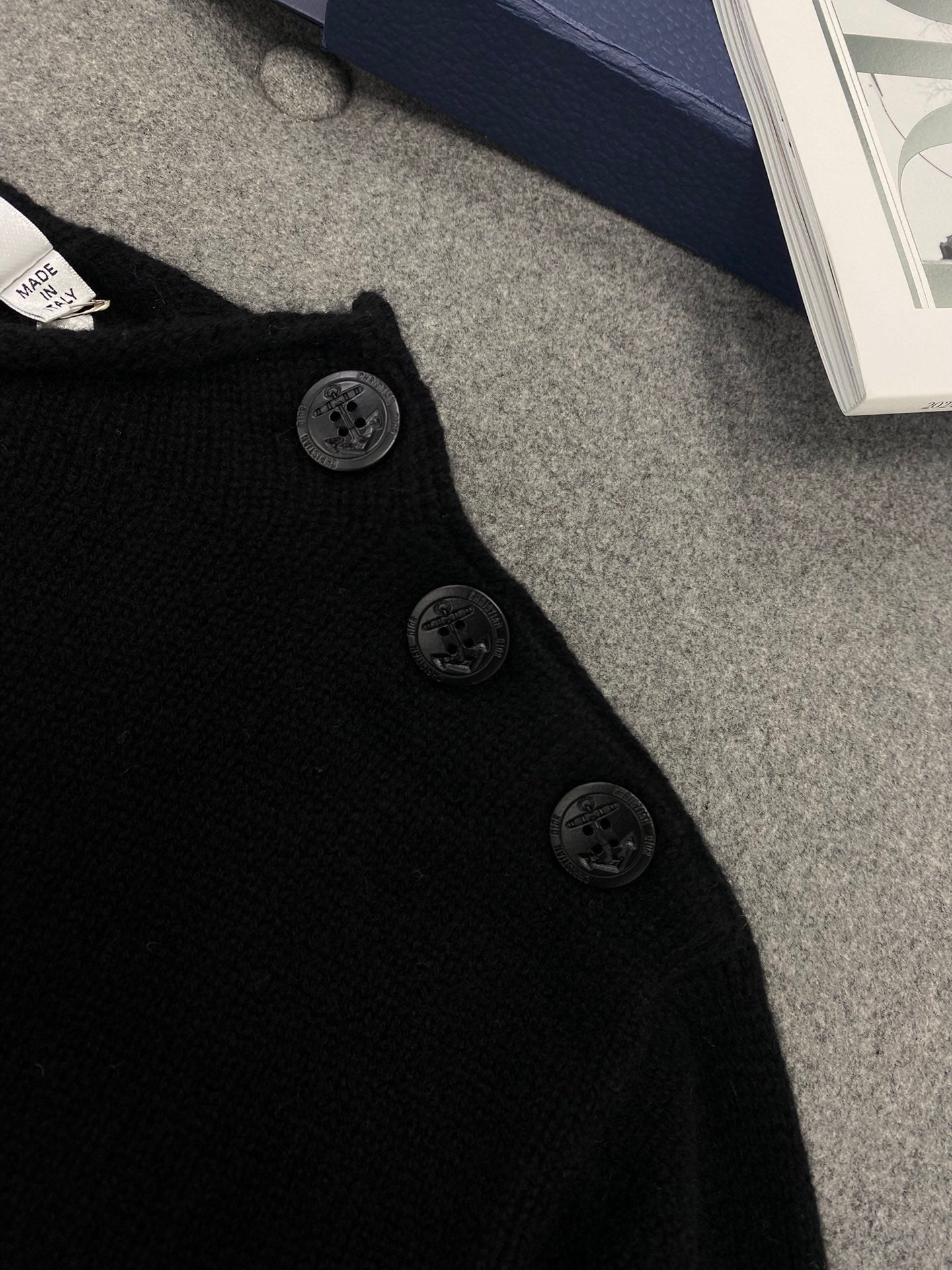 디올 블랙 캐시미어 니트 스웨터