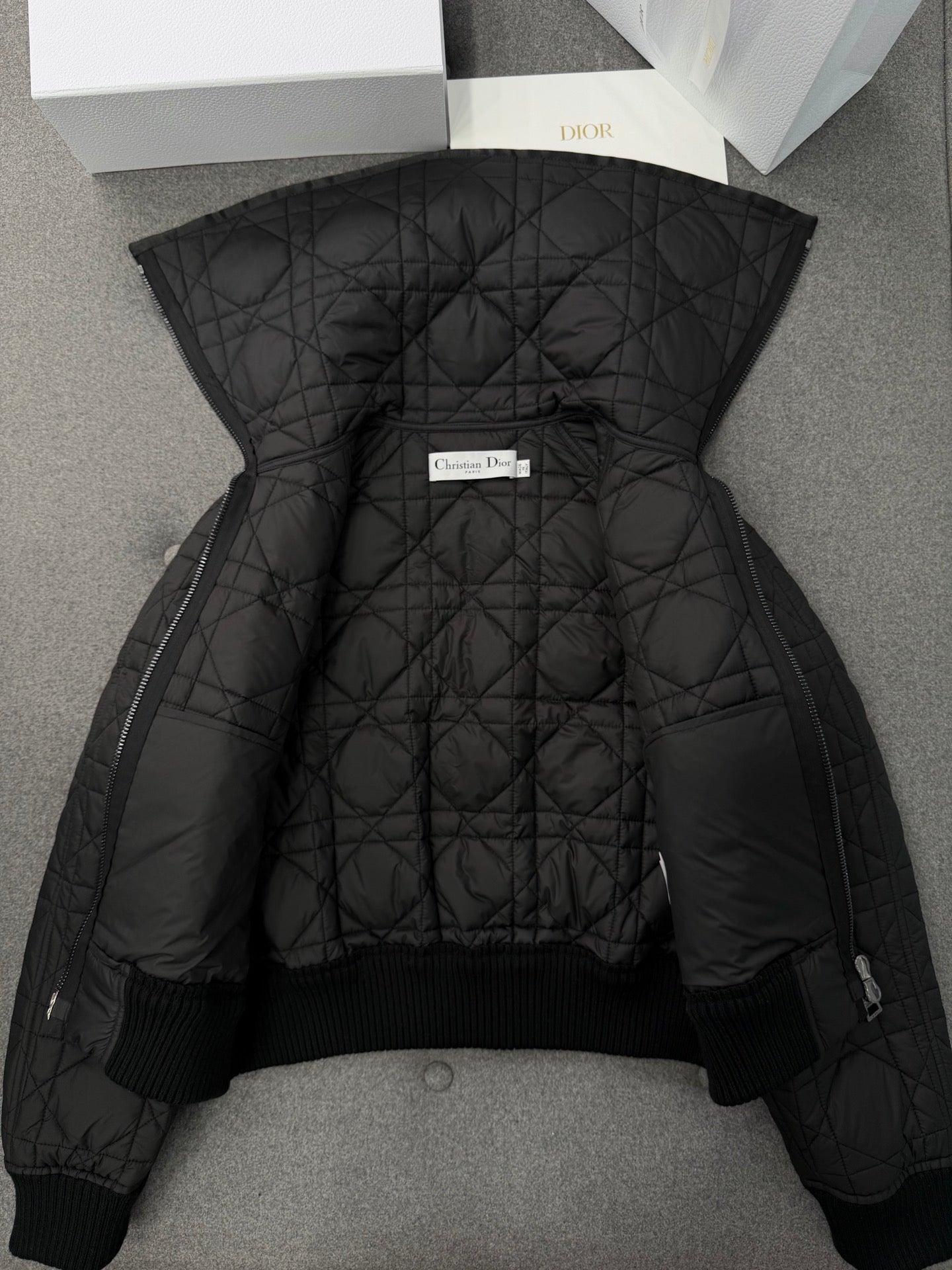 디올 블랙 퀼트 테크니컬 태피터 오버사이즈 칼라 매크로 까나쥬 자켓