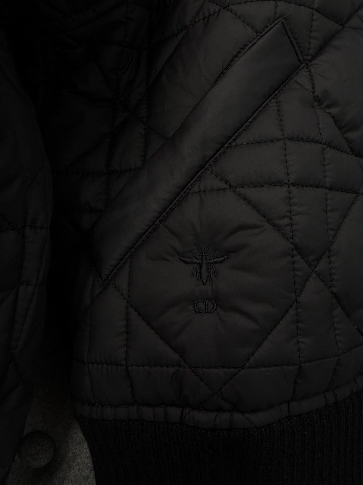 디올 블랙 퀼트 테크니컬 태피터 오버사이즈 칼라 매크로 까나쥬 자켓
