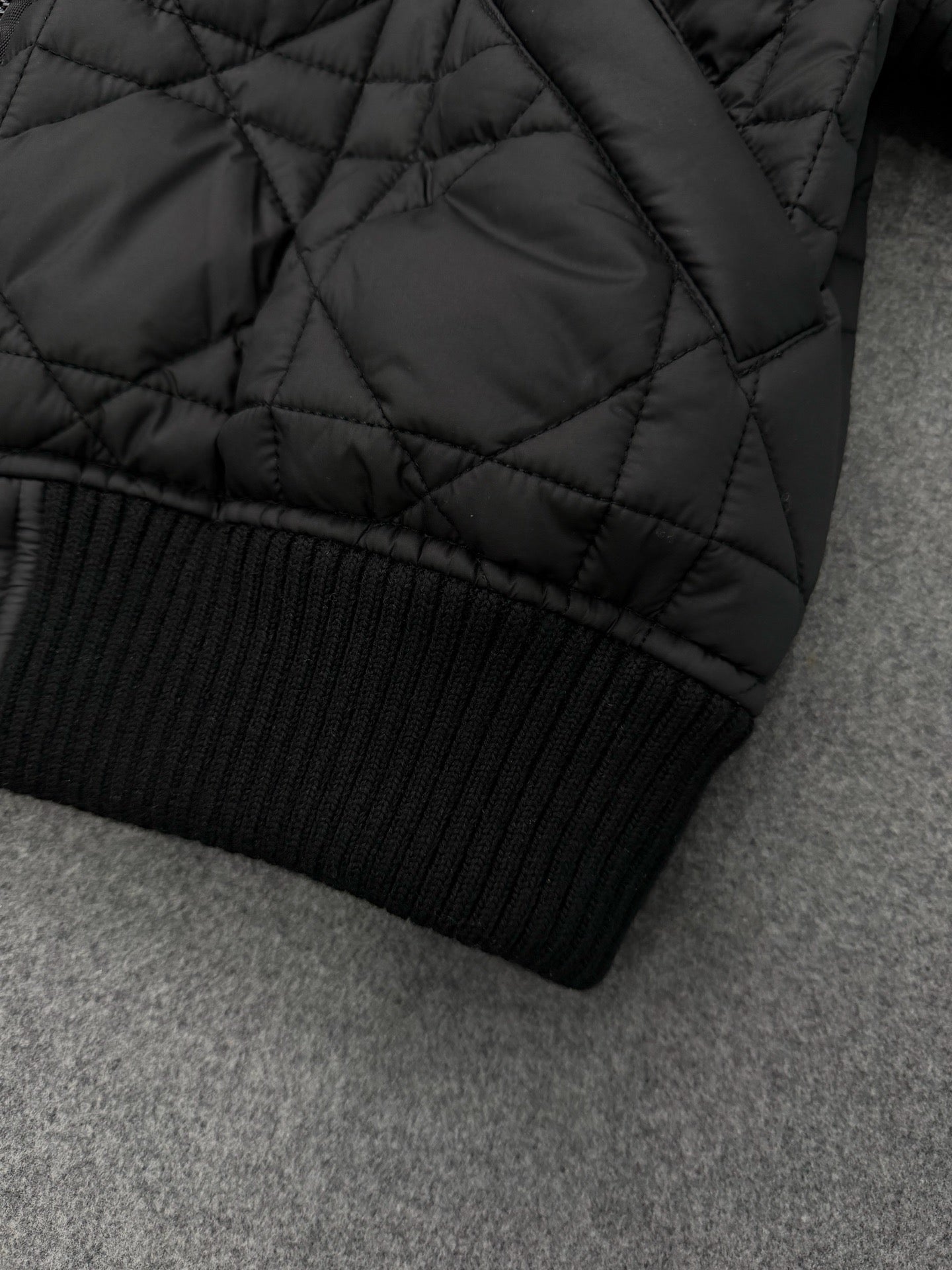 디올 블랙 퀼트 테크니컬 태피터 오버사이즈 칼라 매크로 까나쥬 자켓