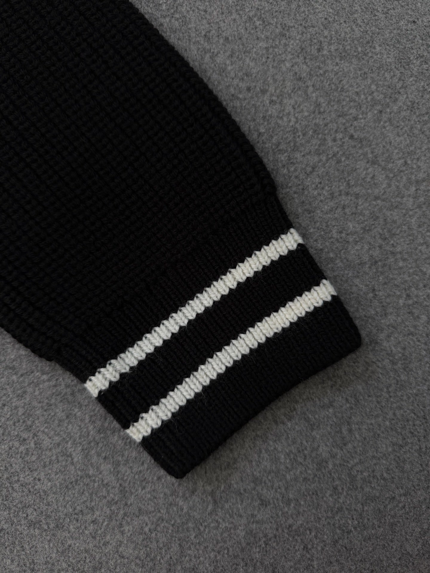 셀린느 풀오버 가디건 블랙