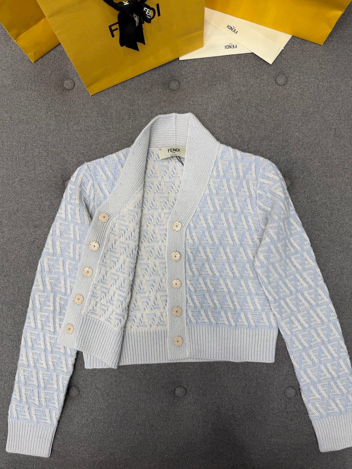 펜디 라이트 블루 FF 캐시미어 울 카디건 셋업