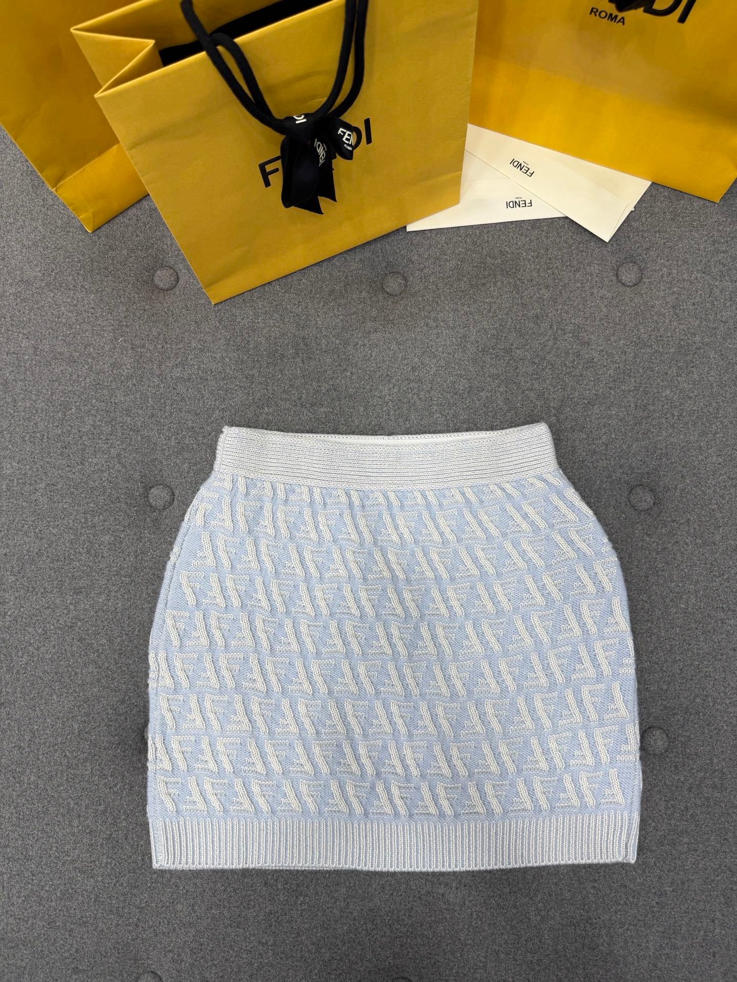 펜디 라이트 블루 FF 캐시미어 울 카디건 셋업