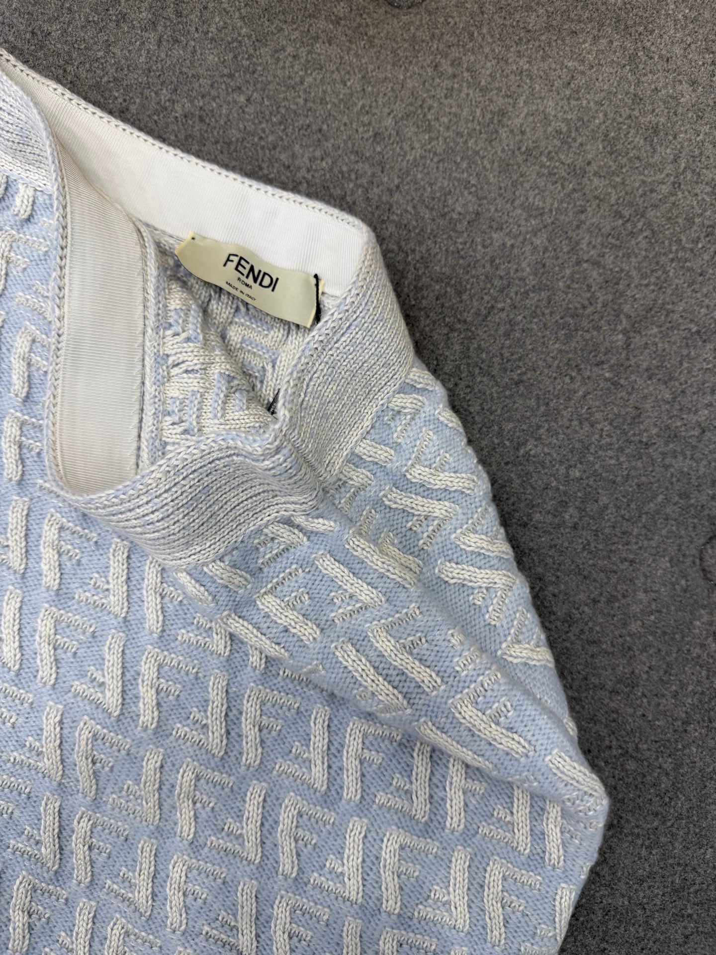 펜디 라이트 블루 FF 캐시미어 울 카디건 셋업