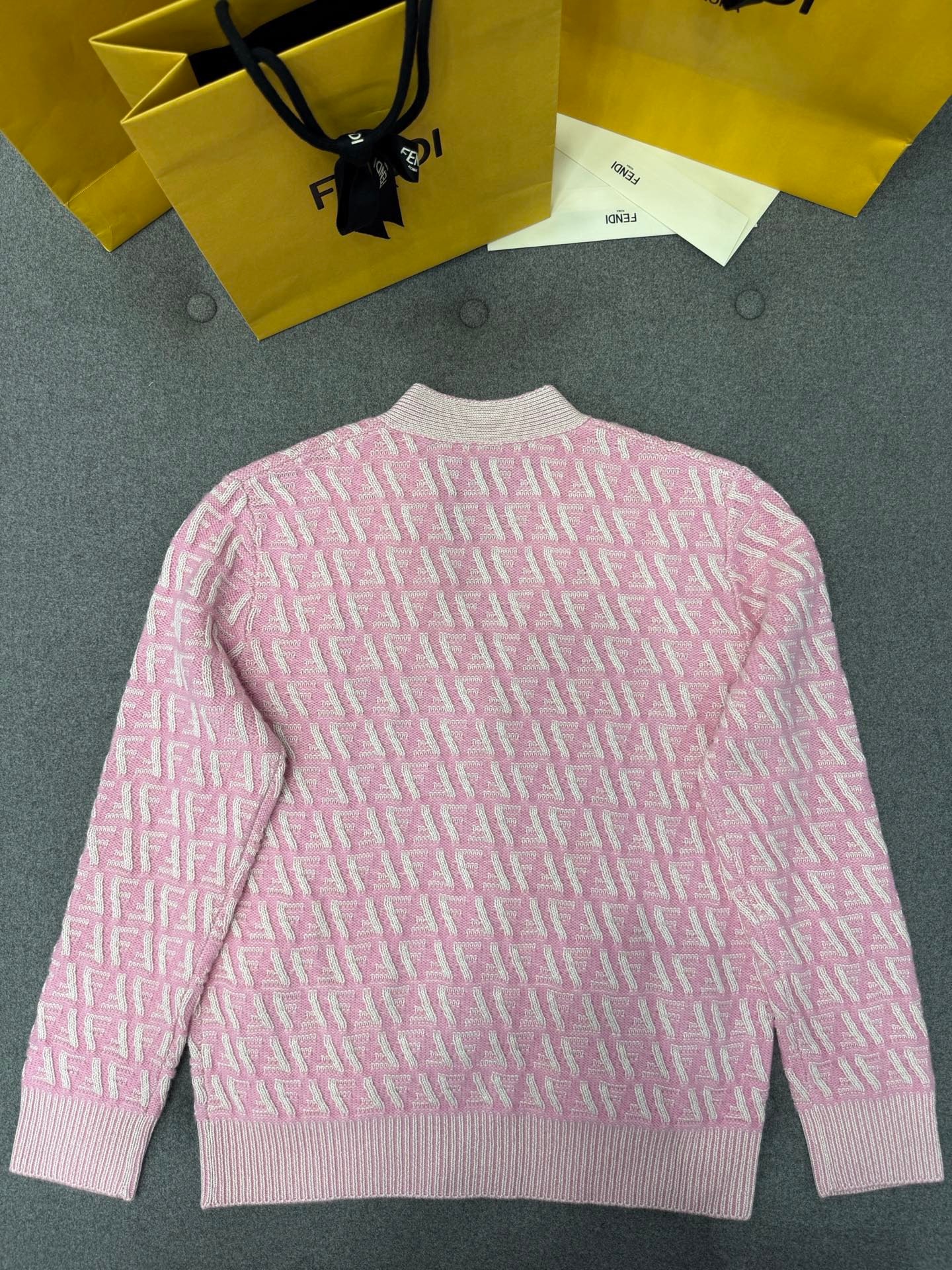 펜디 핑크 FF 캐시미어 울 카디건 셋업