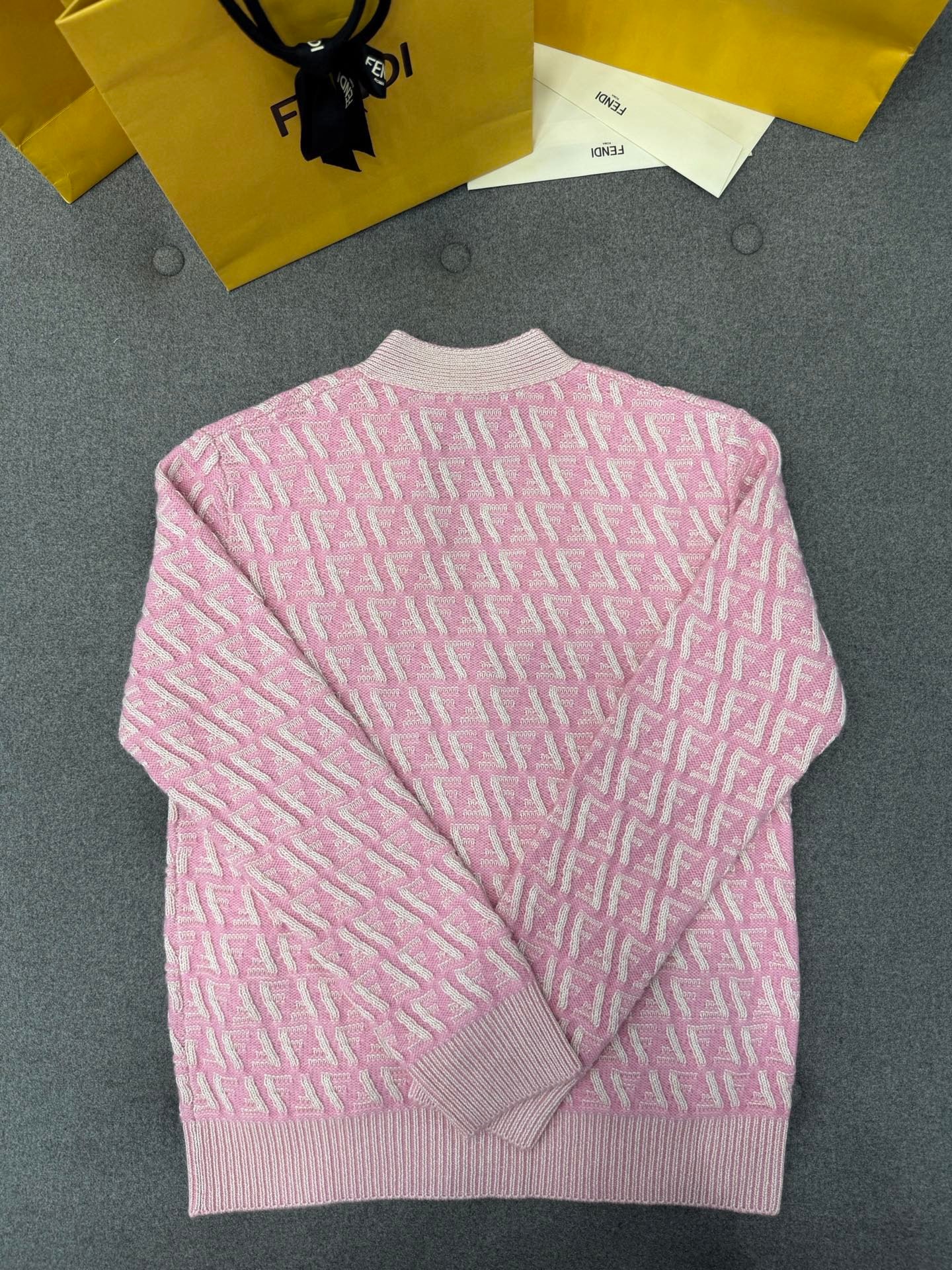 펜디 핑크 FF 캐시미어 울 카디건 셋업