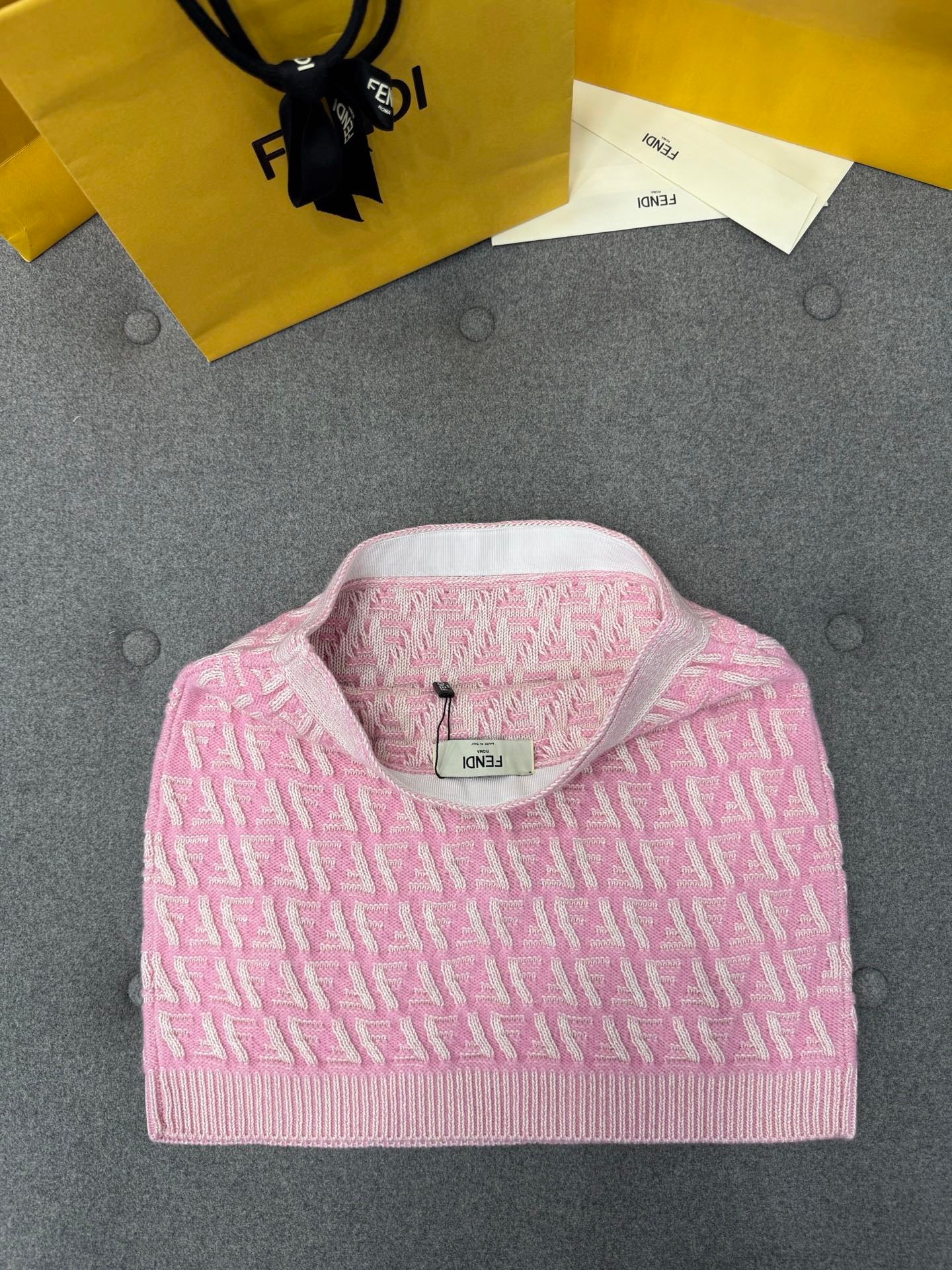 펜디 핑크 FF 캐시미어 울 카디건 셋업