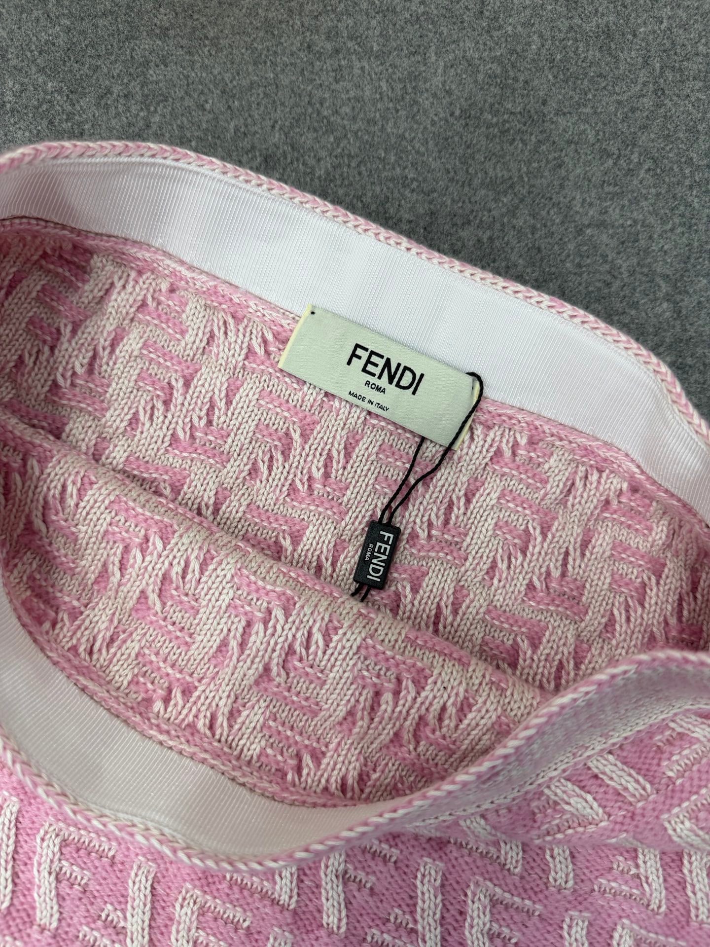 펜디 핑크 FF 캐시미어 울 카디건 셋업