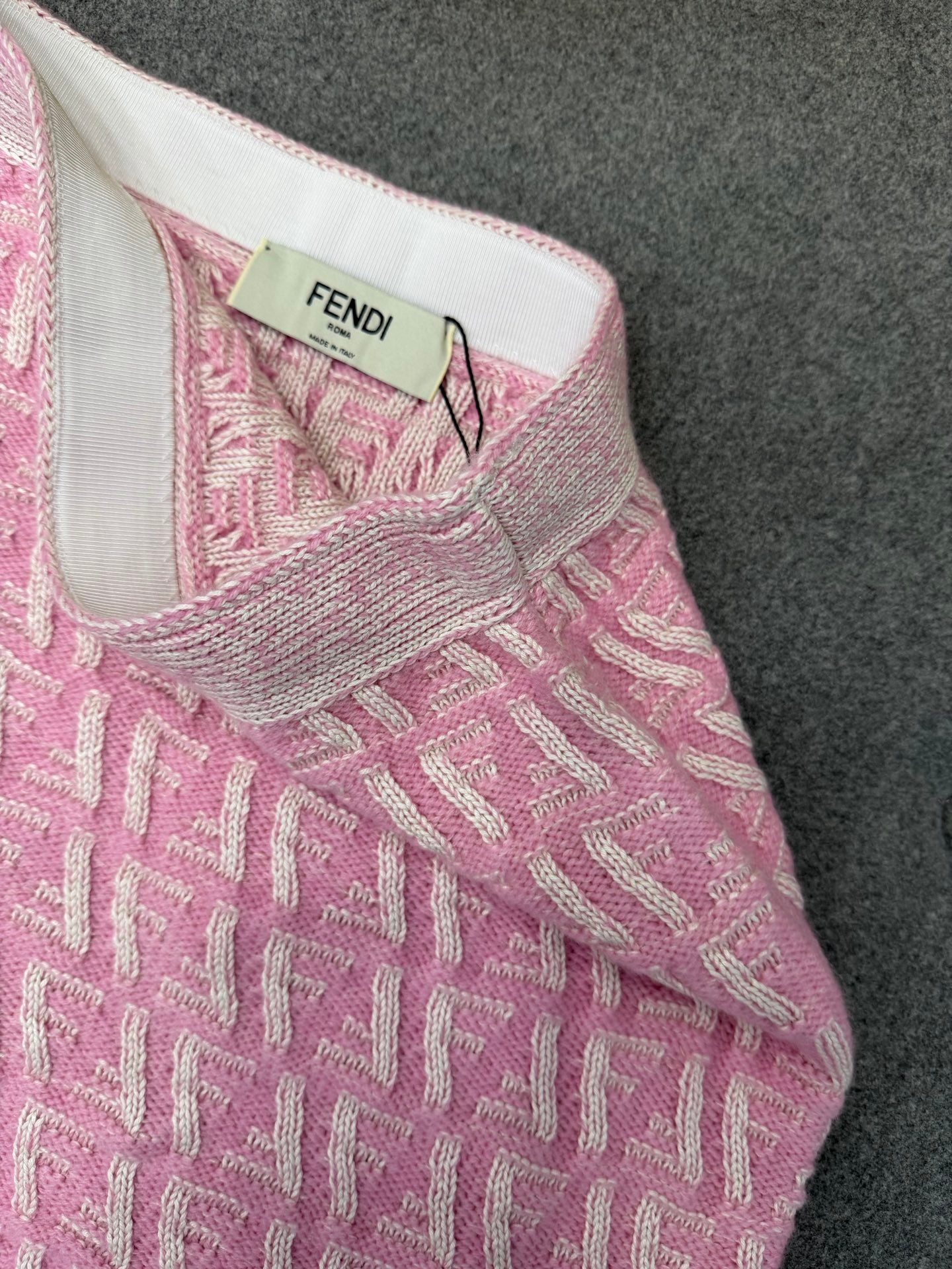 펜디 핑크 FF 캐시미어 울 카디건 셋업