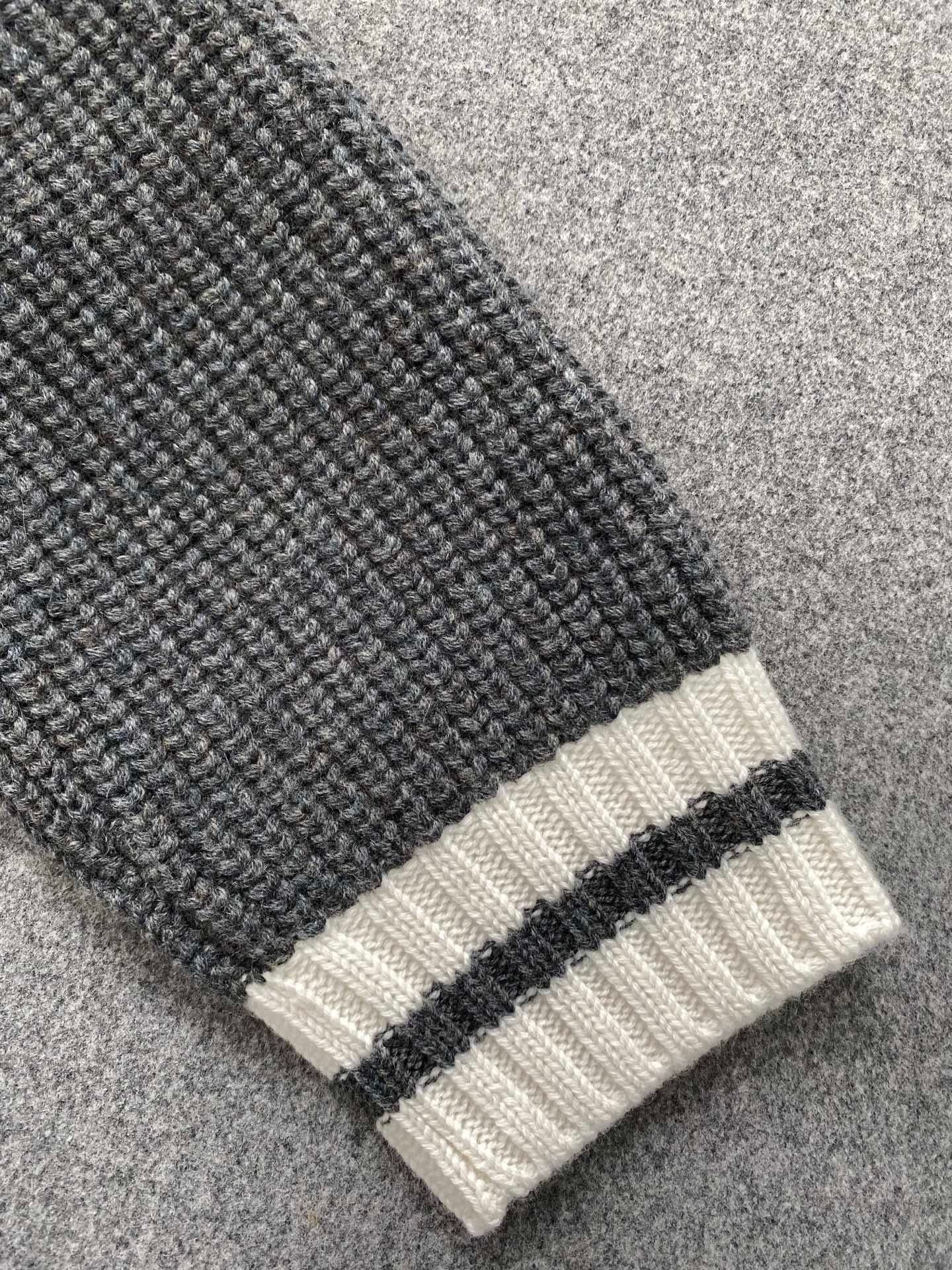 미우미우 립드 니트 울 앤 캐시미어 가디건 슬레이트 그레이