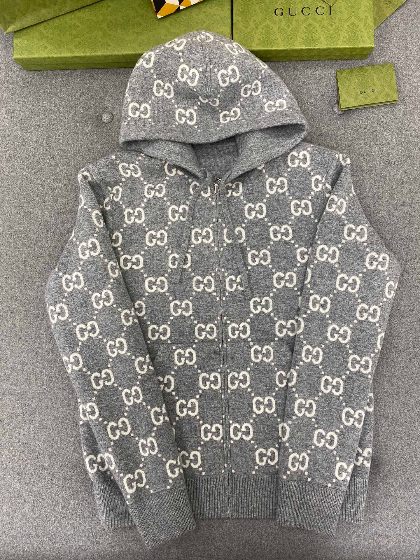 구찌 리버서블 후드 스웨트셔츠