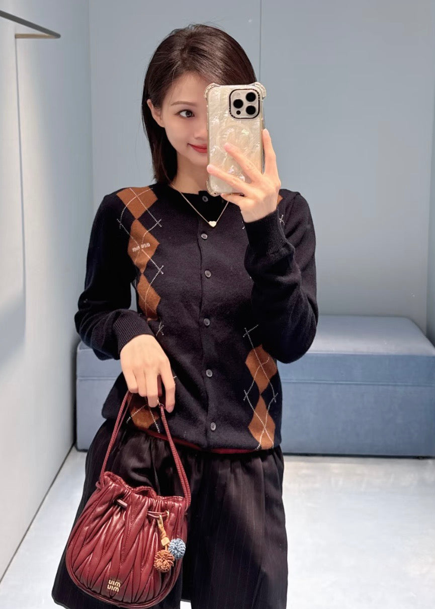 미우미우 아가일 캐시미어 가디건 블루