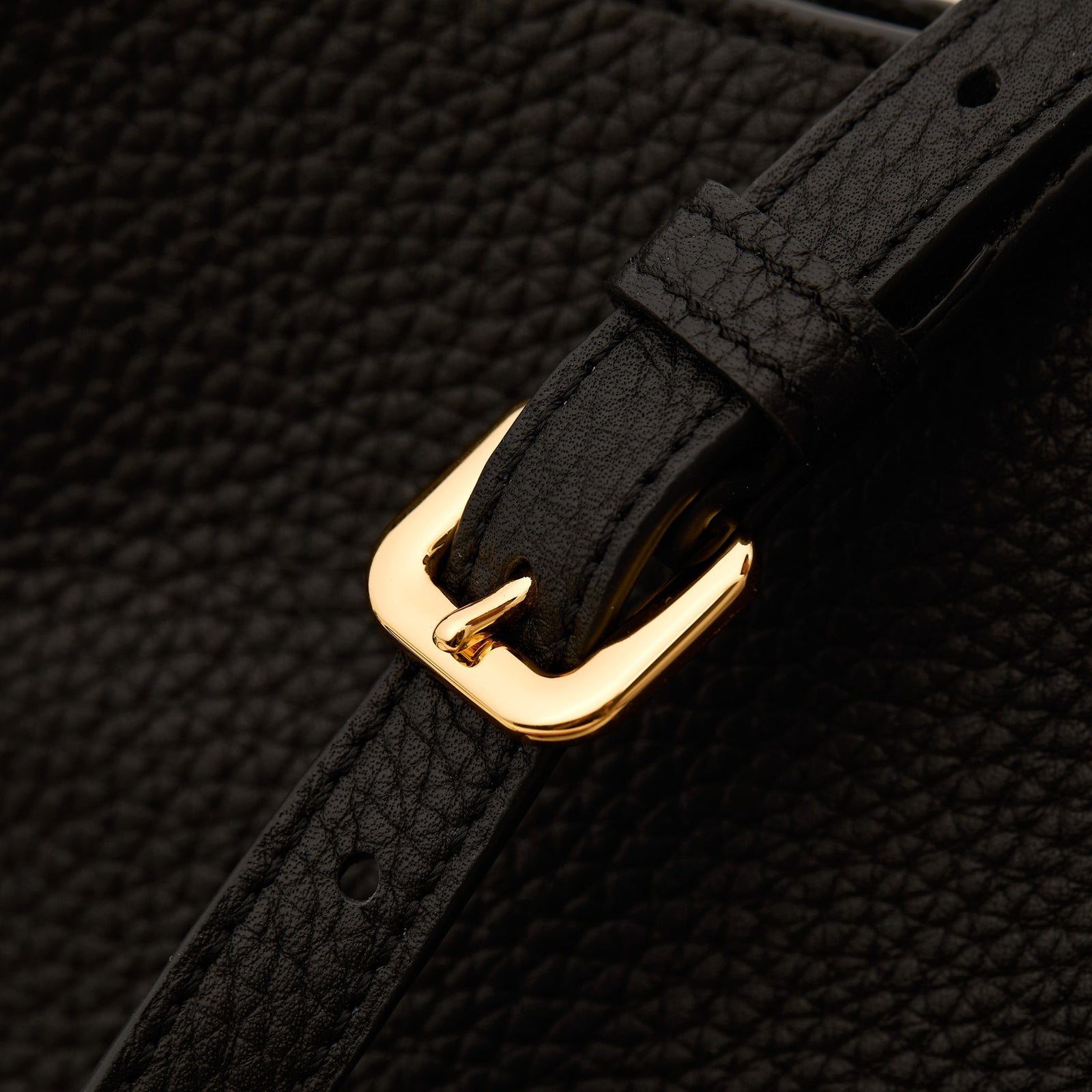 프라다 레더 미니 숄더백