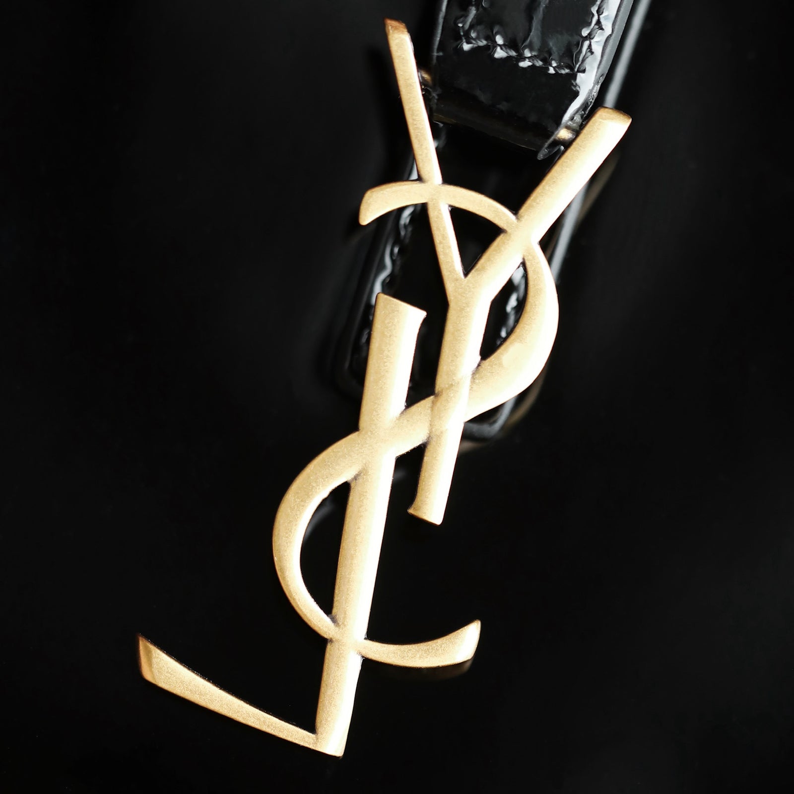 생로랑 LE 5 À 7 페이던트 호보백