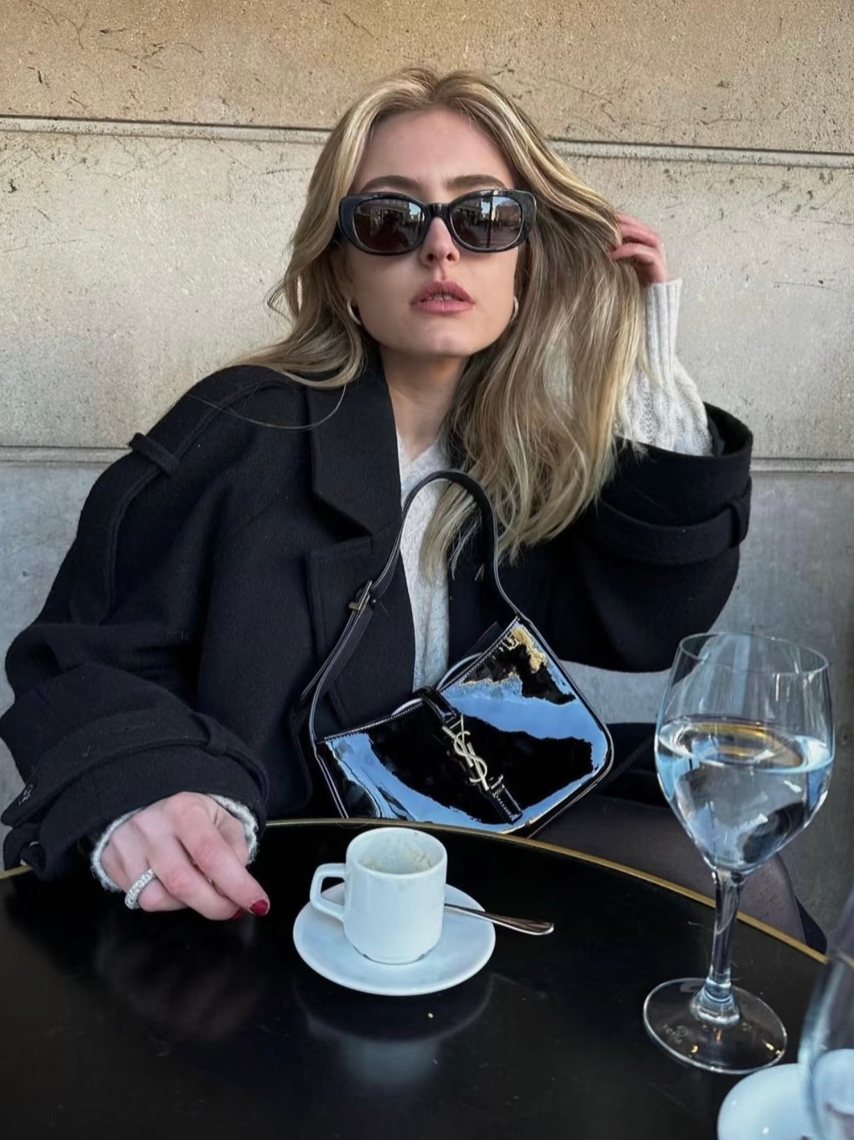 생로랑 LE 5 À 7 페이던트 호보백