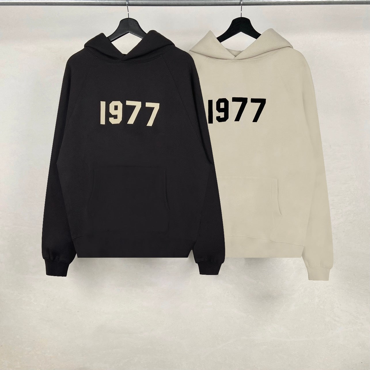 피어 오브 갓 에센셜 1977 후드