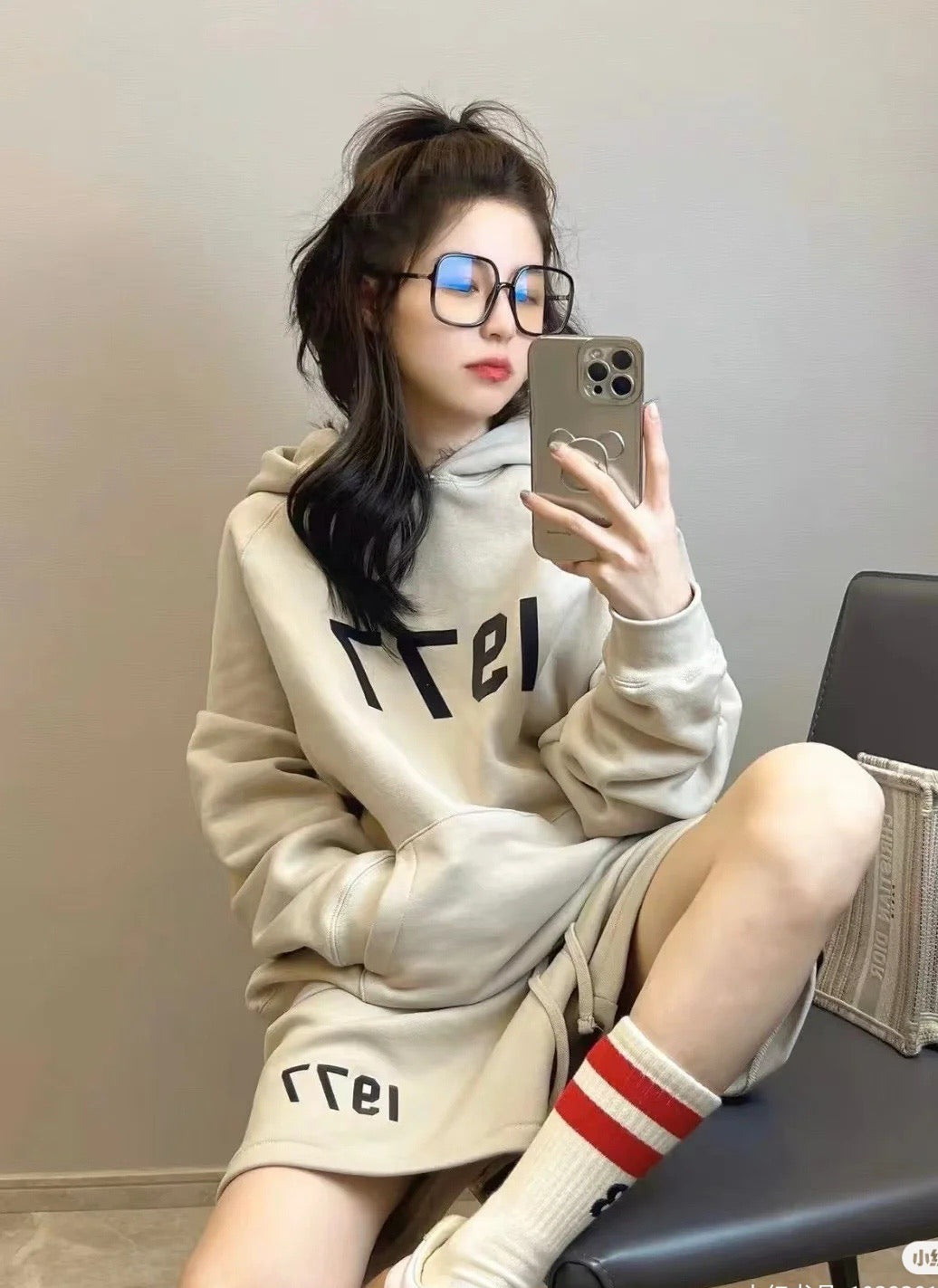 피어 오브 갓 에센셜 1977 후드