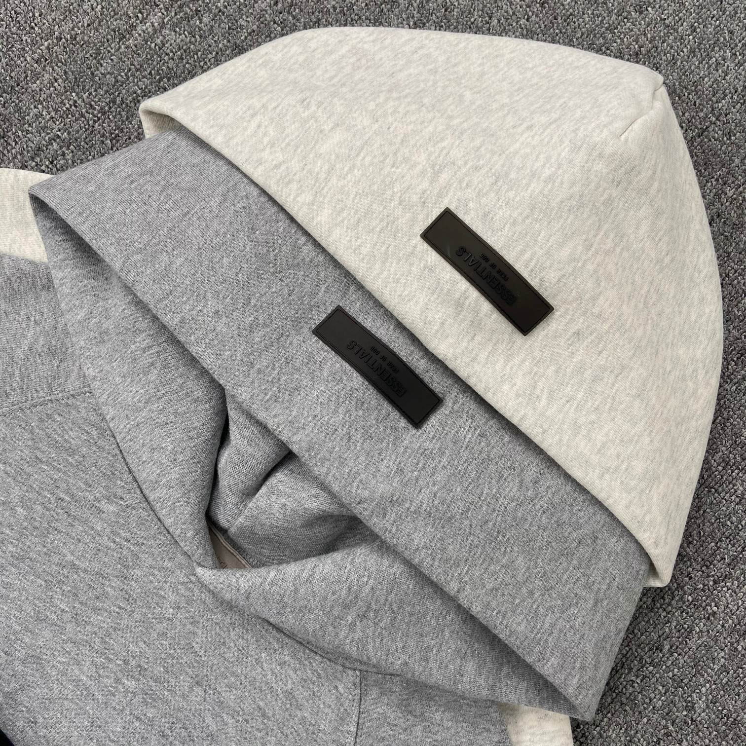 피어 오브 갓 에센셜 1977 후드