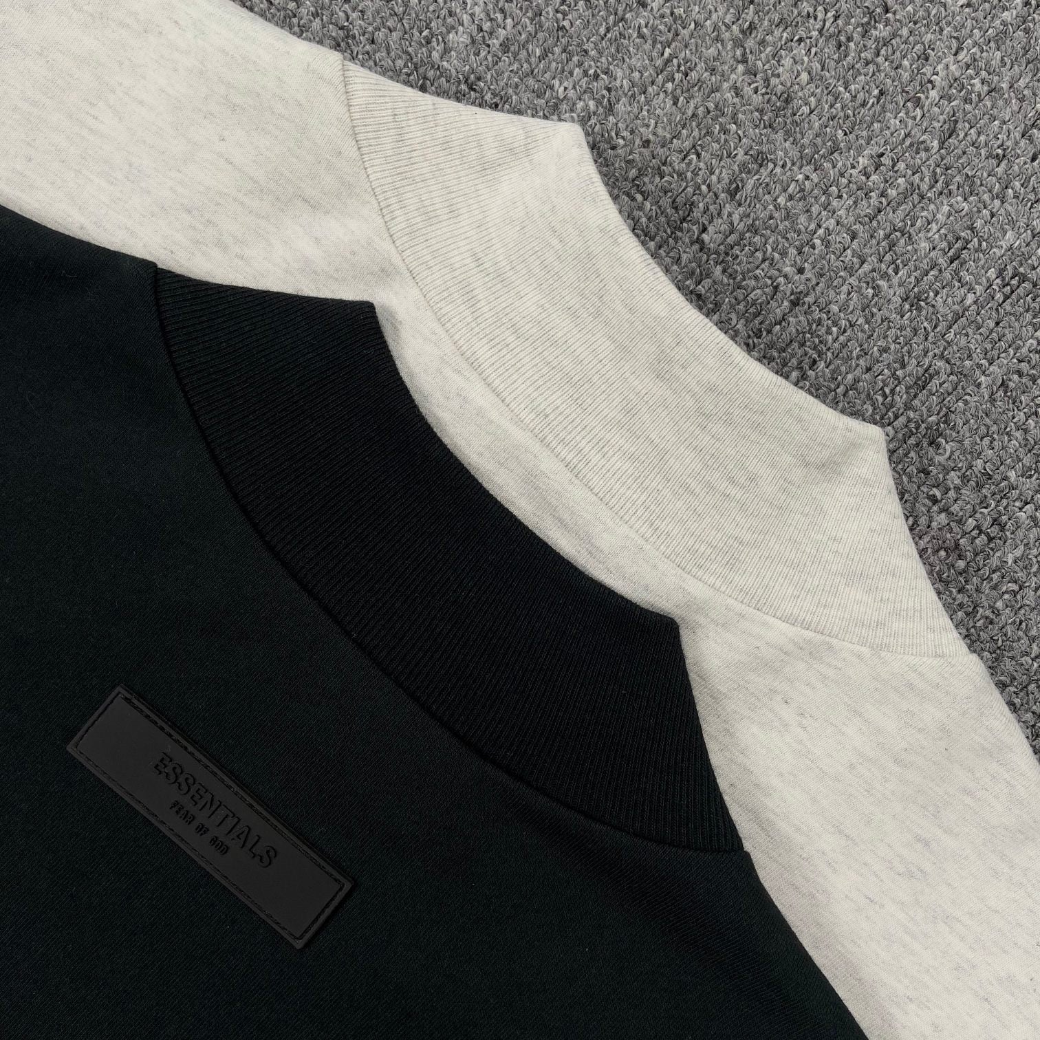 피어 오브 갓 에센셜 코어 컬렉션 풀오버 크루넥 스웨트셔츠