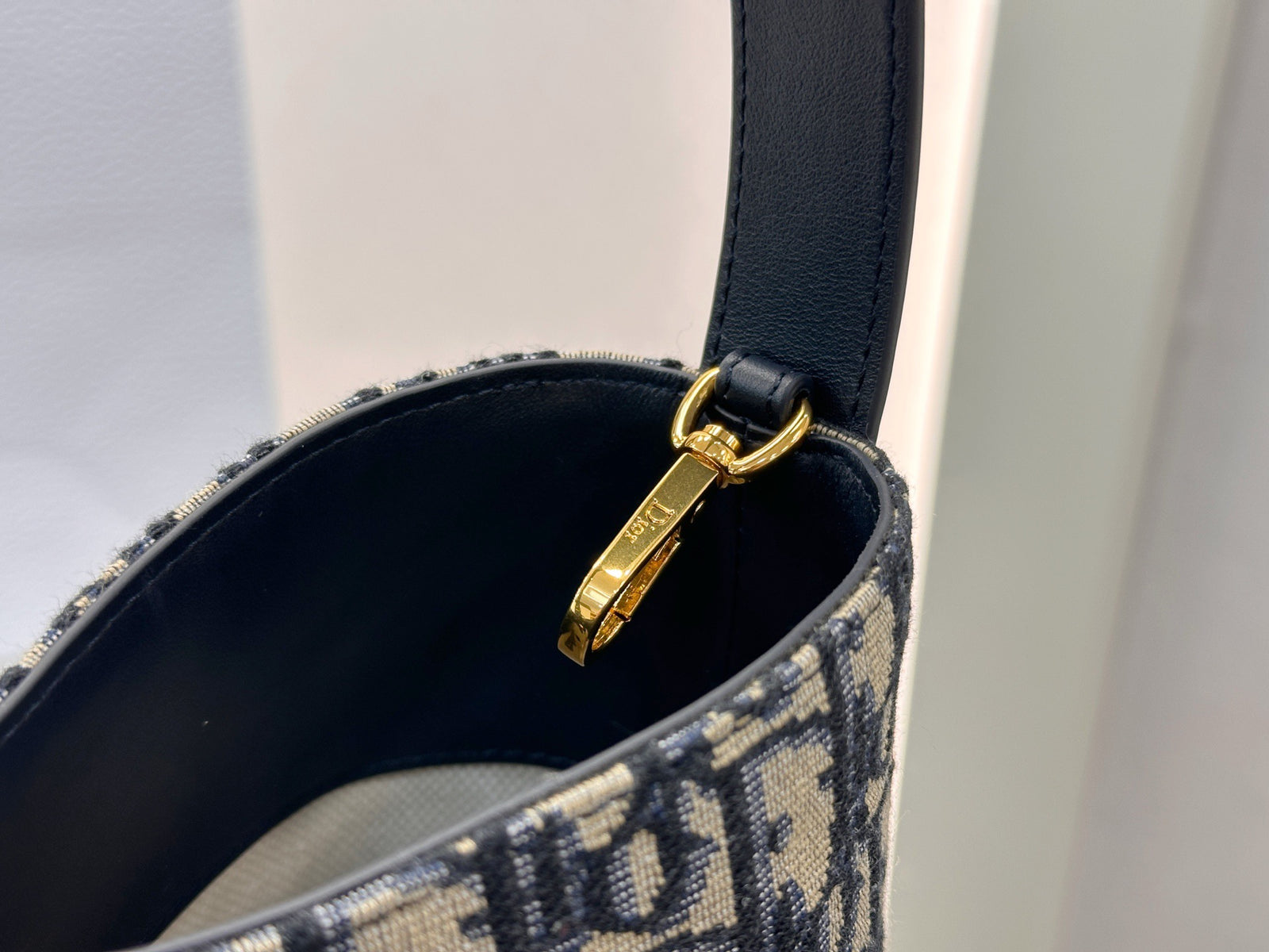 디올 스타 스몰 버킷백